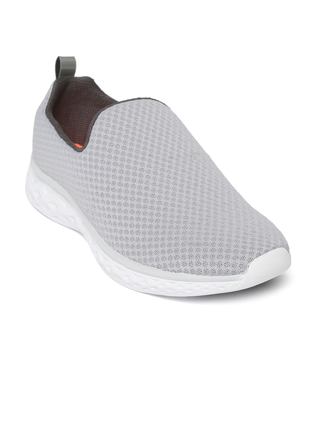 

Yuuki Men Grey Solid Walking Shoes