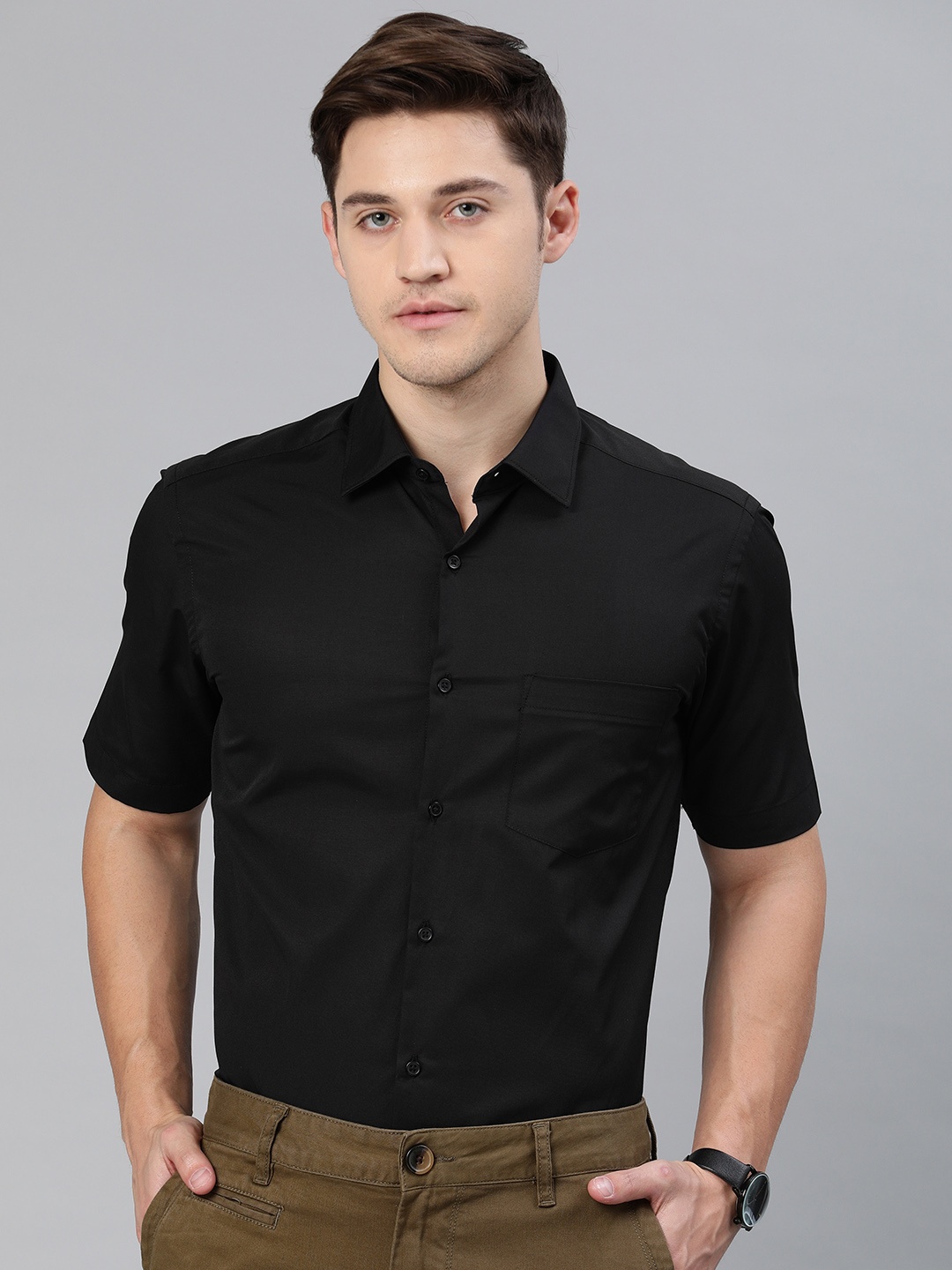 

IVOC Men Black Comfort Fit Solid Smart Formal Shirt