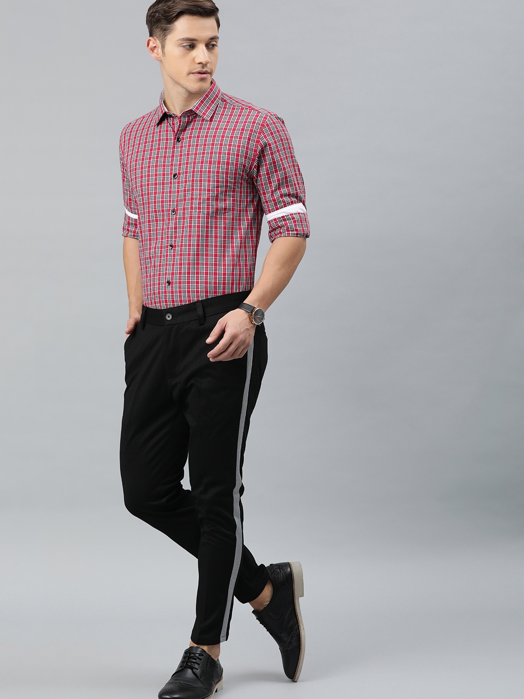 

IVOC Men Red & Black Checked Slim Fit Formal Shirt