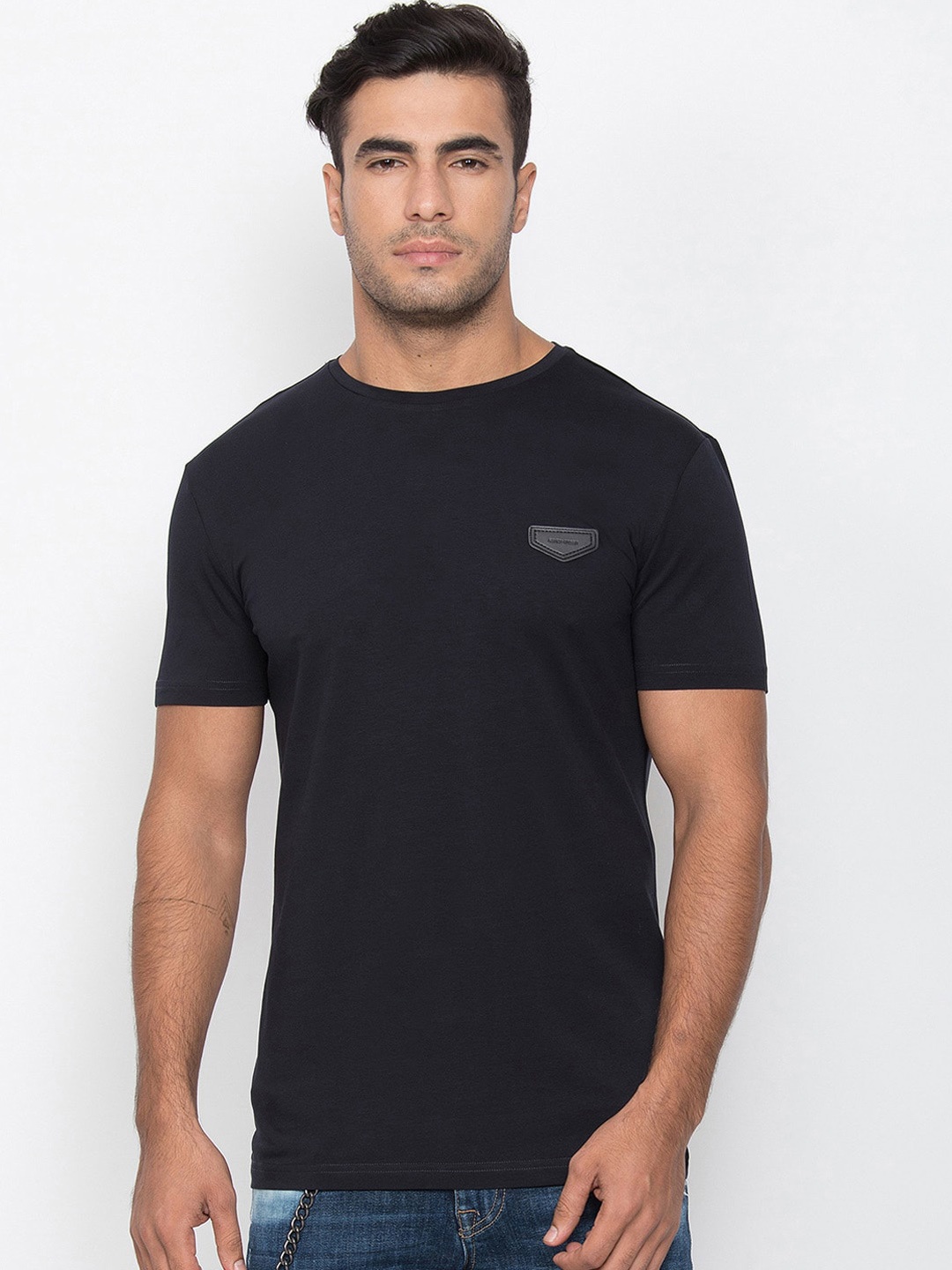 

Antony Morato Men Navy Blue Solid Round Neck T-shirt