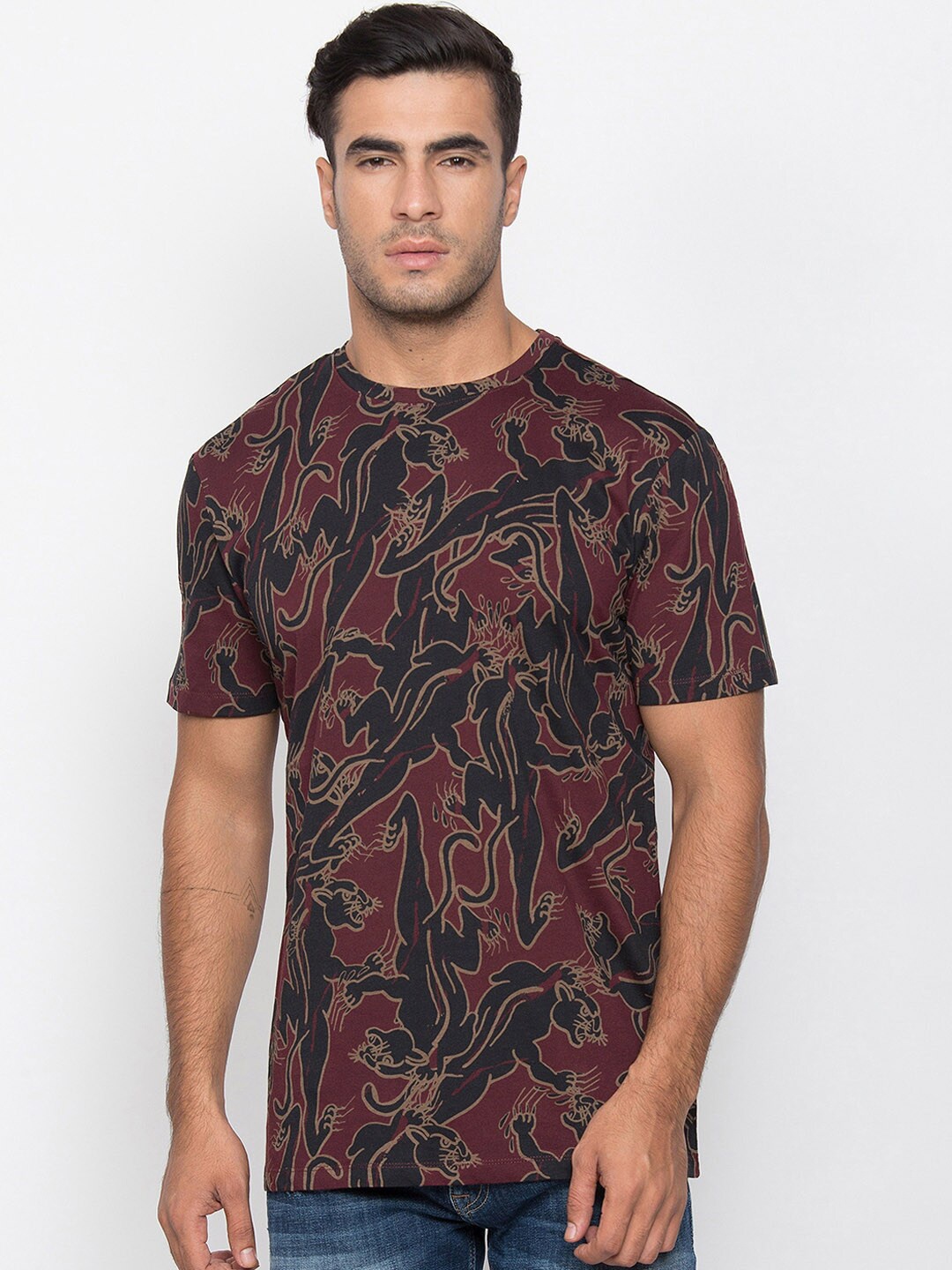 

Antony Morato Men Maroon Printed Round Neck T-shirt