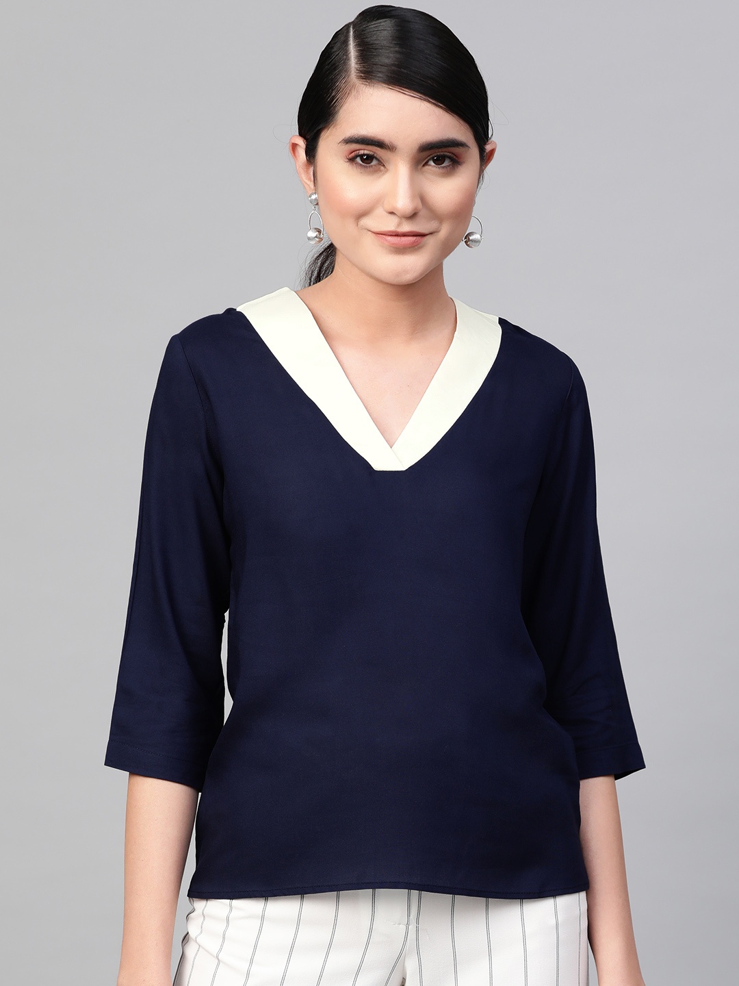 

RUNWAYIN Women Navy Blue Solid Top