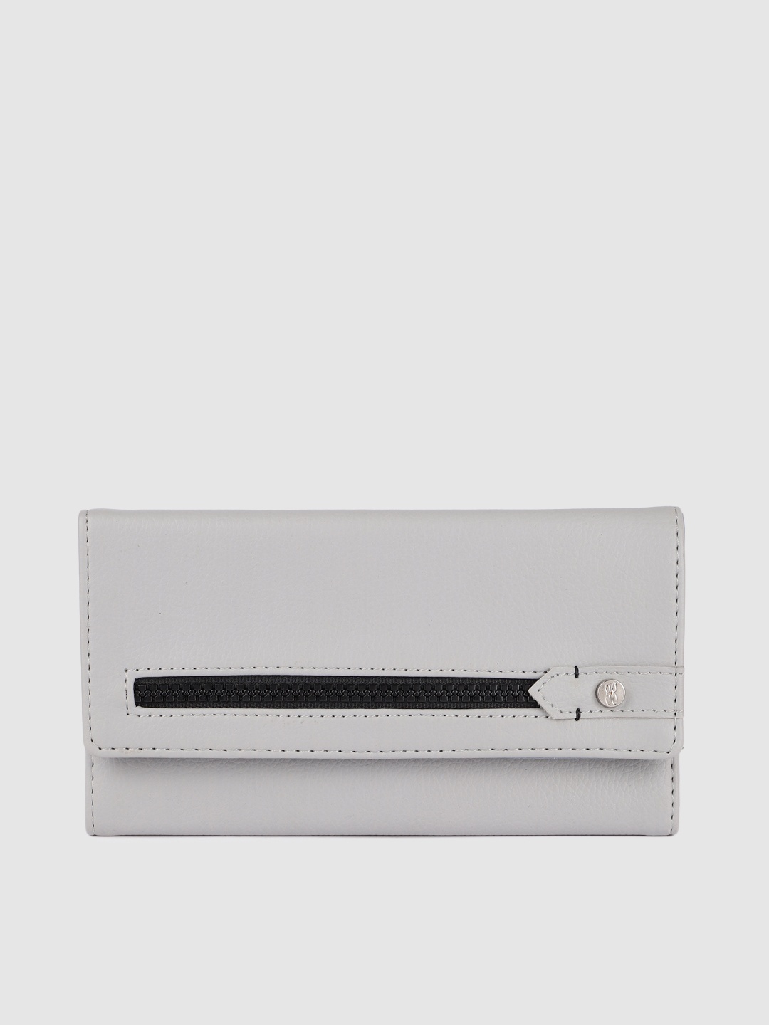 

Baggit Women Grey Solid Three Fold Wallet