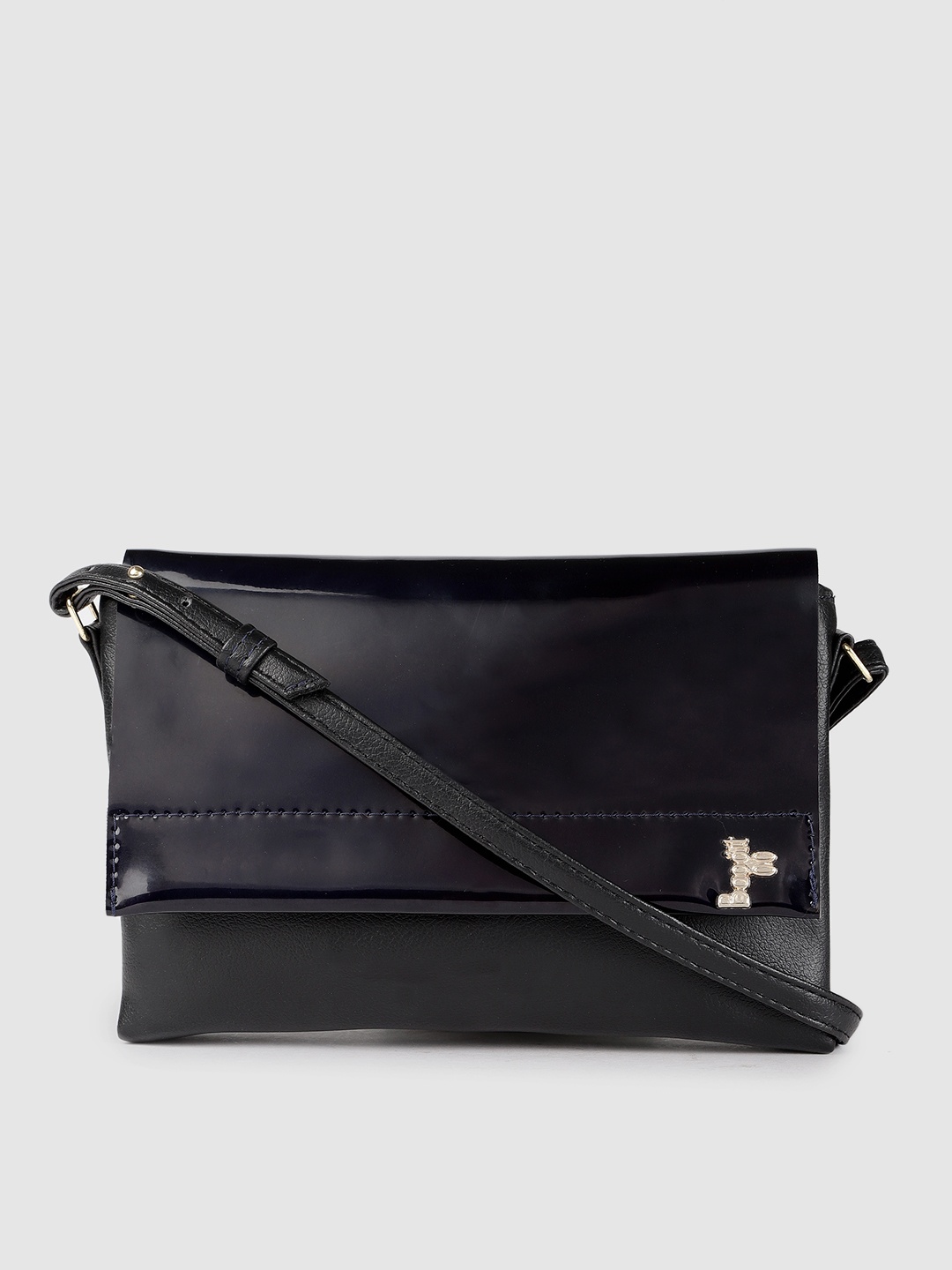 

Baggit Black Solid Sling Bag
