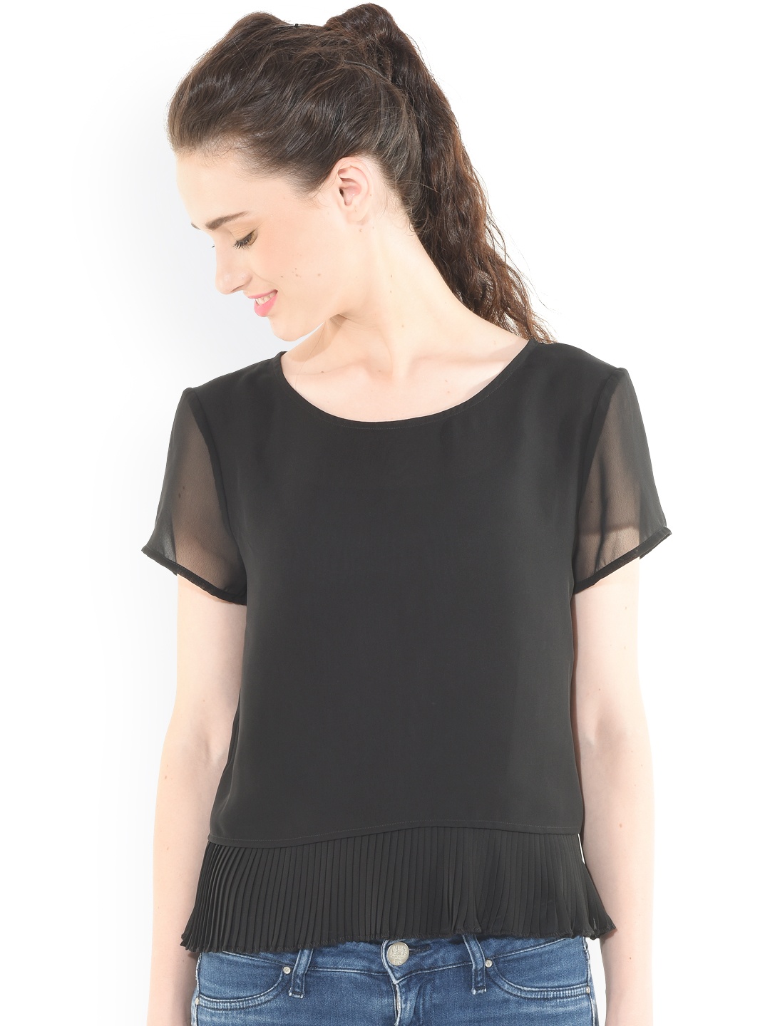 

Besiva Black Layered Top