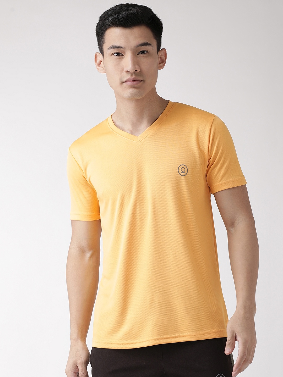

CHKOKKO Men Yellow Solid V-Neck Training T-shirt