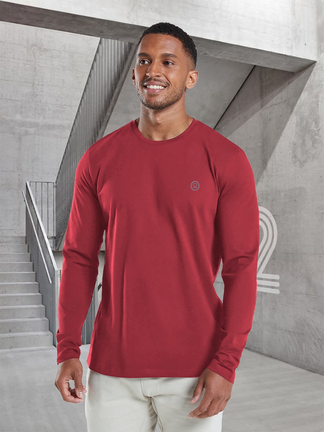 

Chkokko Men Maroon Round Neck Running T-shirt