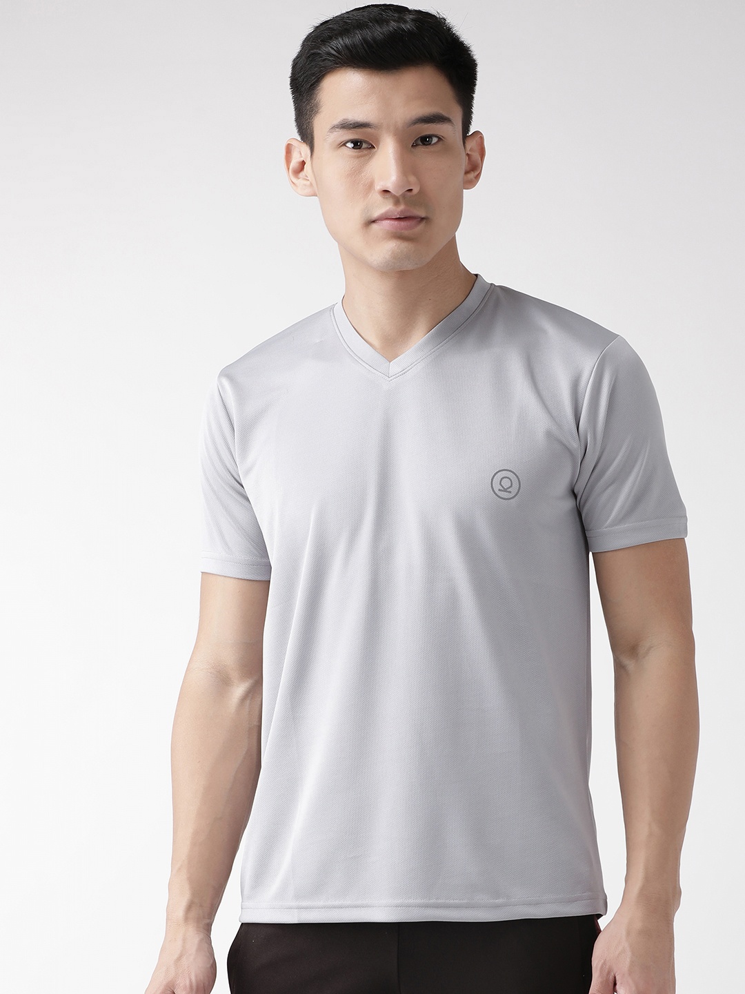 

CHKOKKO Men Grey Solid V-Neck Gym T-shirt
