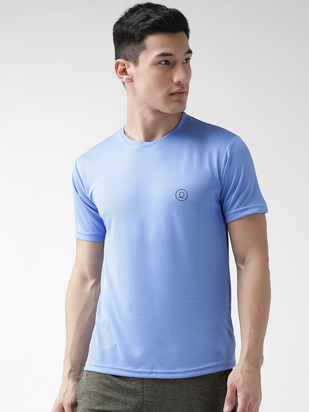 

CHKOKKO Men Blue Solid Round Neck Yoga Gym T-shirt