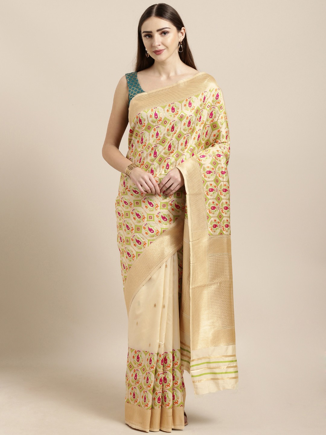 

Mitera Off-White Silk Blend Woven Design Kanjeevaram Saree