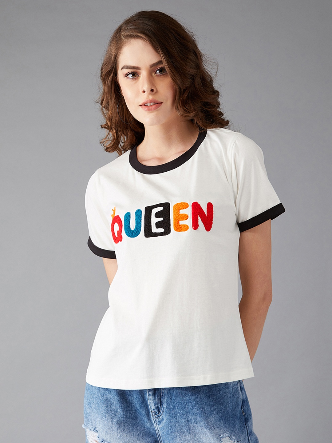 

DOLCE CRUDO Women White Printed Round Neck Pure Cotton T-shirt