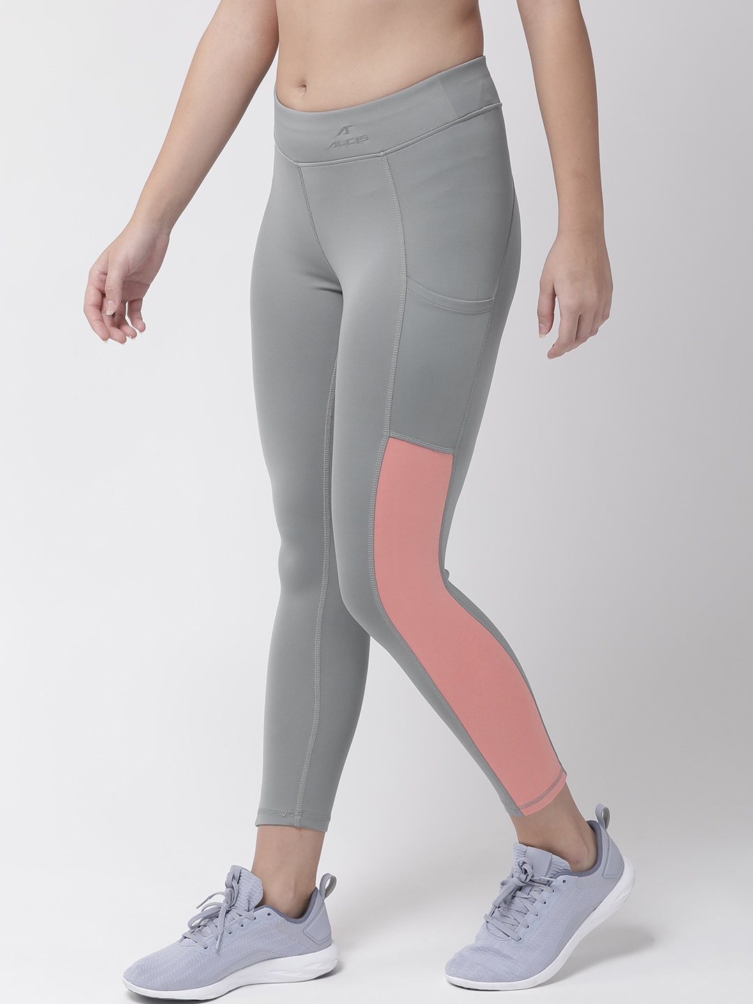 

Alcis Women Grey Solid Tights