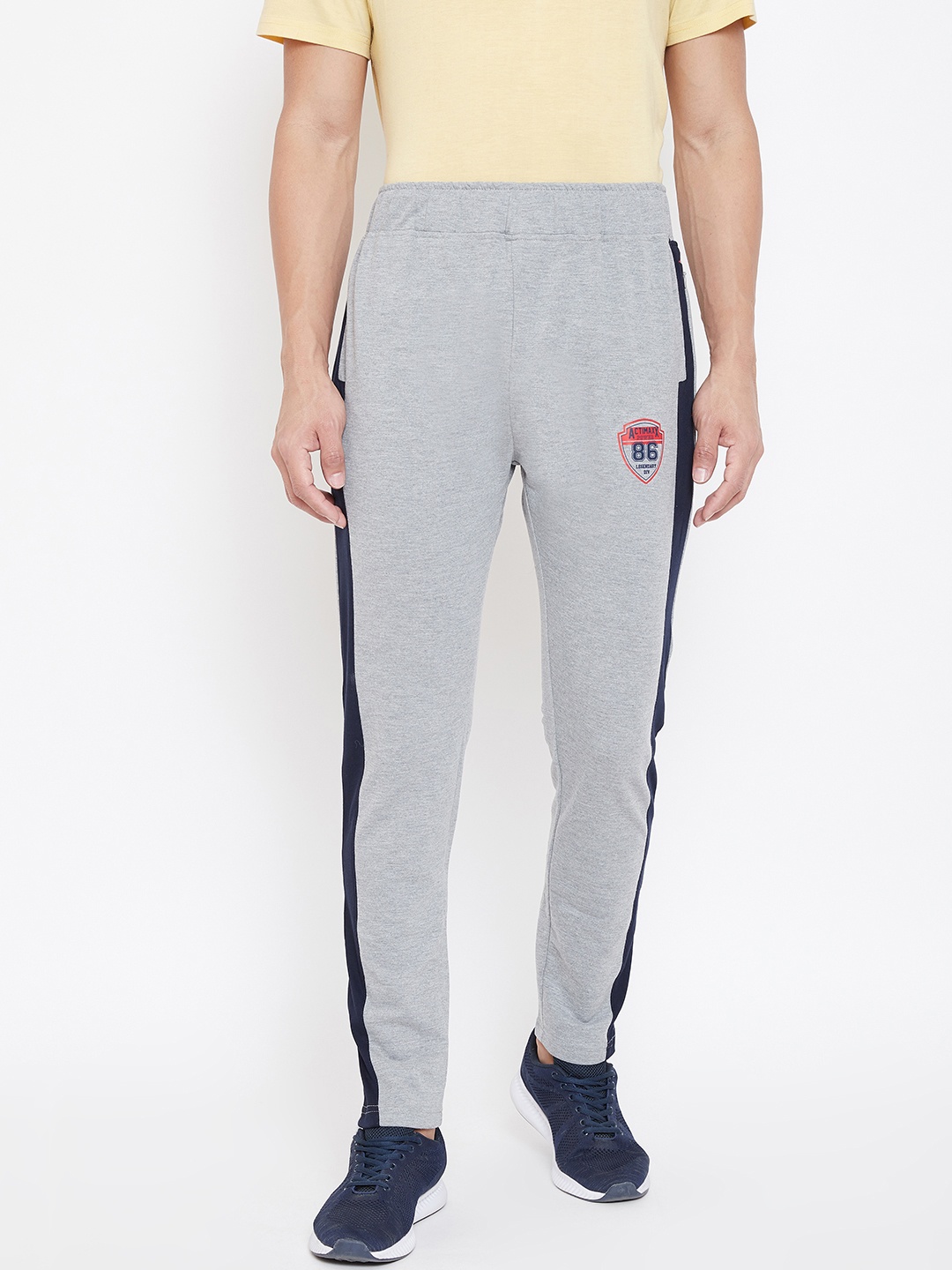 

ACTIMAXX Men Grey Melange Solid Tapered Fit Modern Track Pants