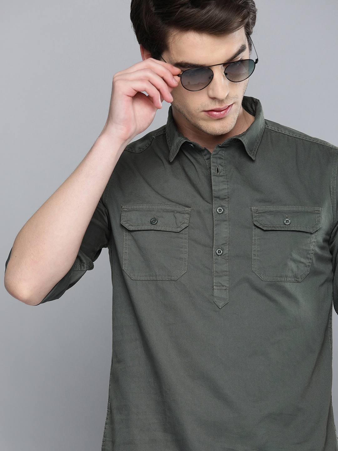 

HERE&NOW Men Olive Green Slim Fit Solid Casual Shirt