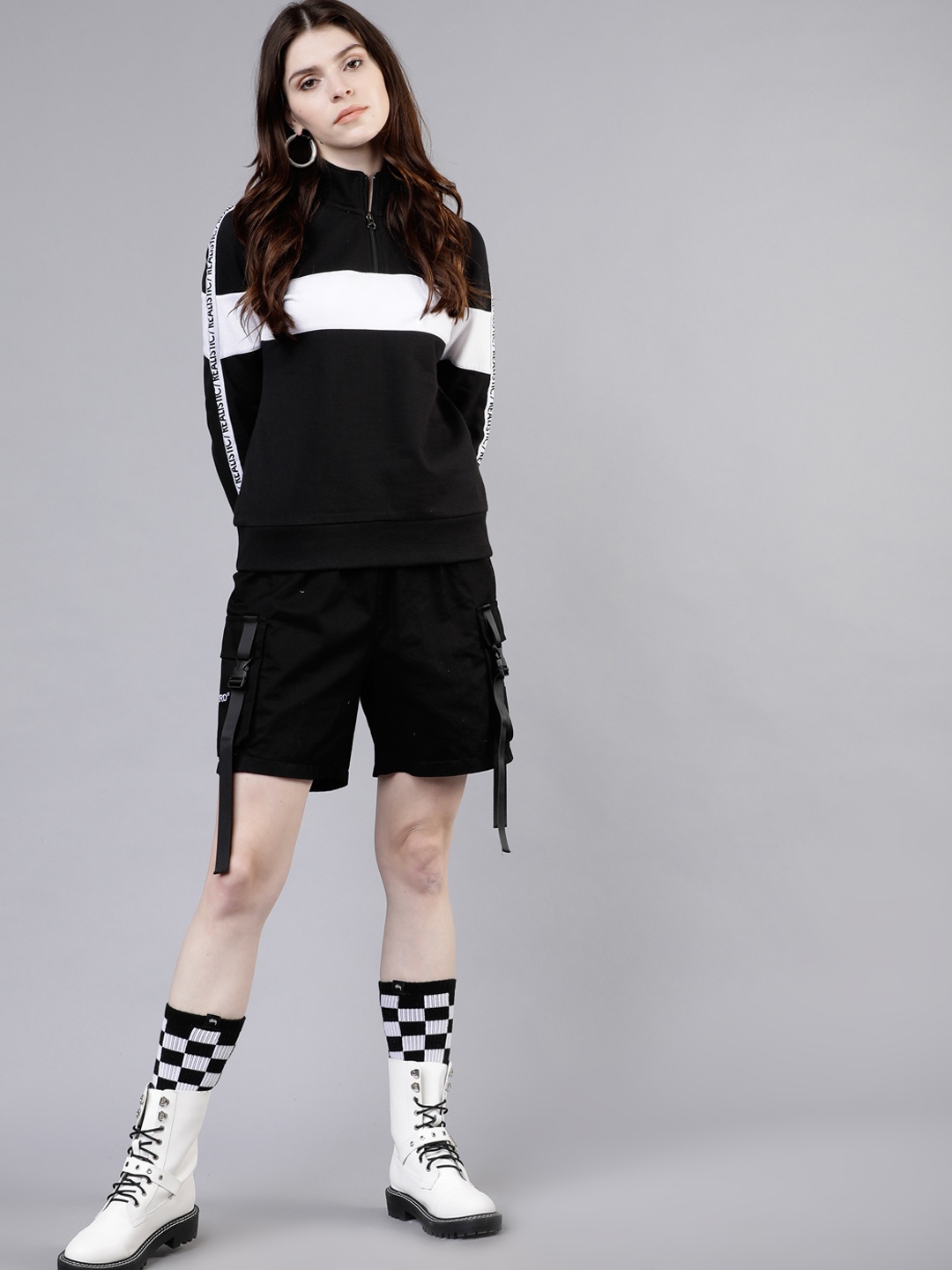 

Tokyo Talkies Women Black & White Colourblocked Pullover Sweatshirt