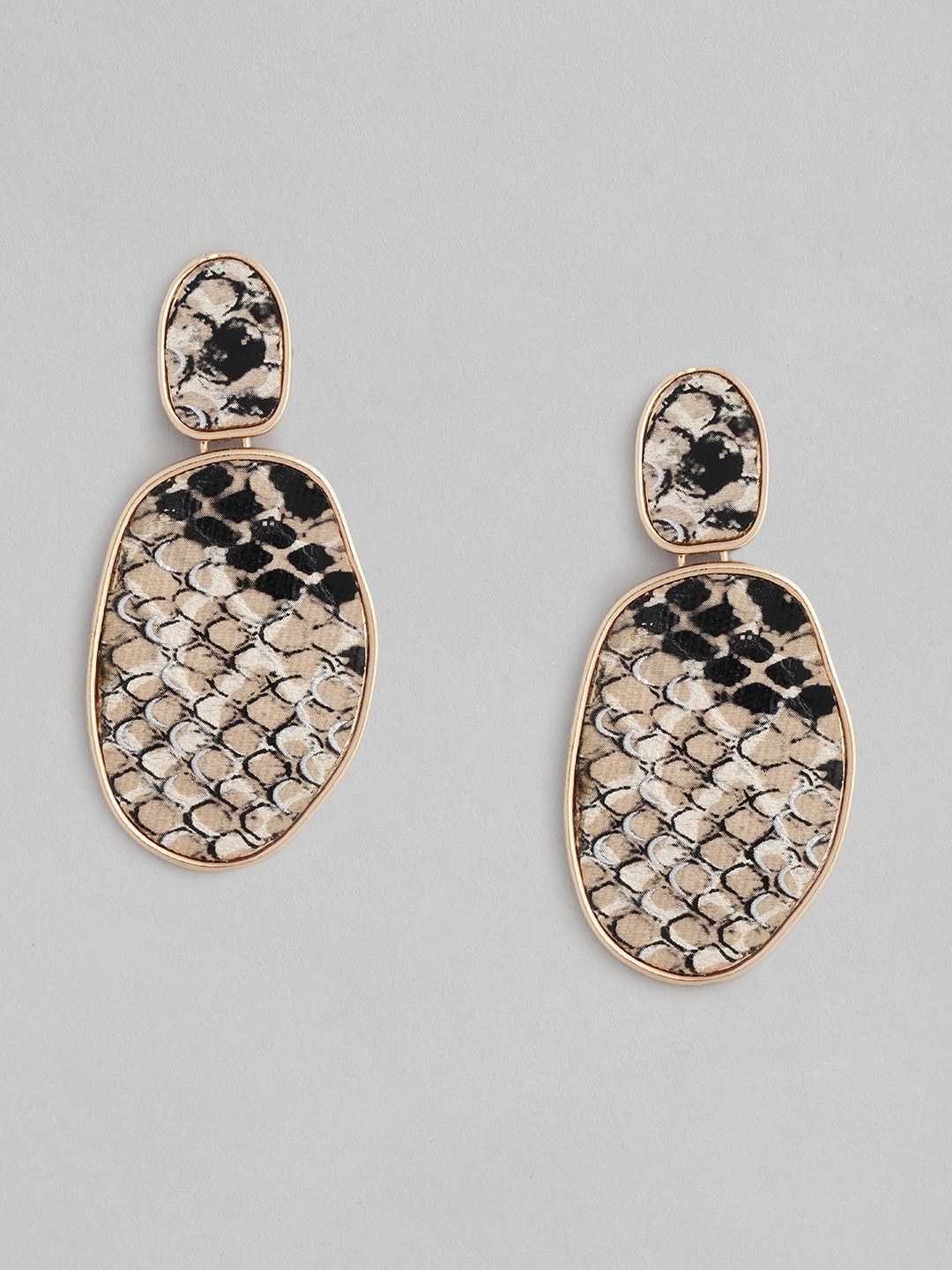 

justpeachy Gold-Plated & Beige Snake Print Geometric Drop Earrings
