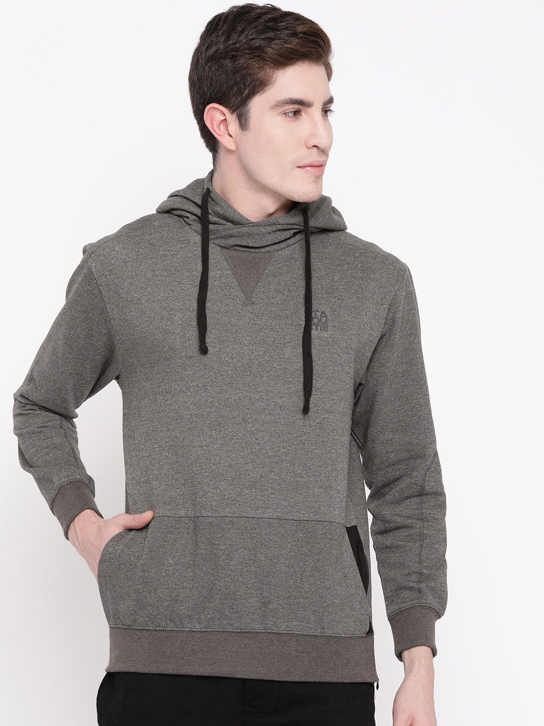 

Duke Stardust Men Charcoal Grey Solid Hooded Sweatshirt