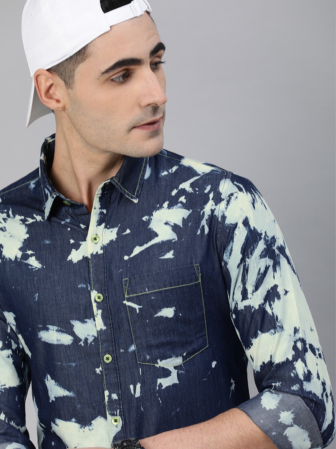 

Kook N Keech Men Blue Regular Fit Washed Casual Shirt