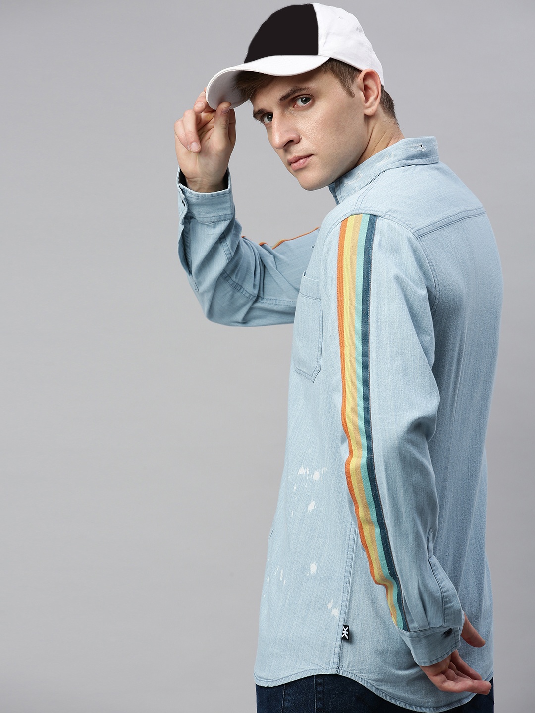 

Kook N Keech Men Blue Regular Fit Faded Casual Shirt with Side Stripe on Sleeves