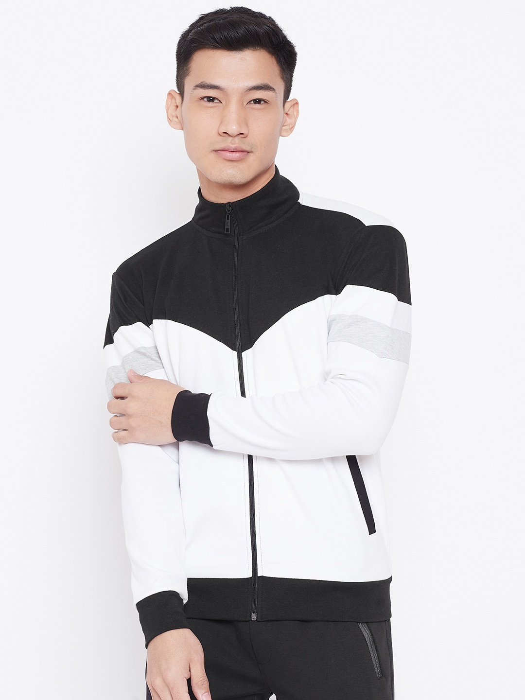 

Aesthetic Bodies Men Black & White Colourblocked Sweatshirt