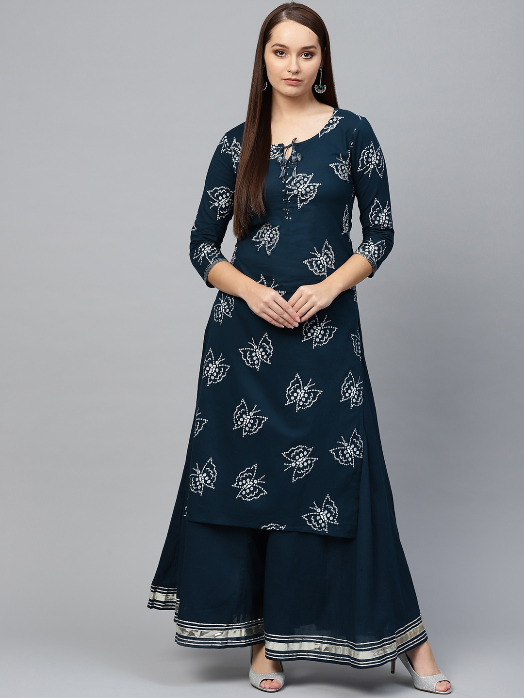 

Ishin Women Navy Blue & White Bandhani Print Kurta with Palazzos