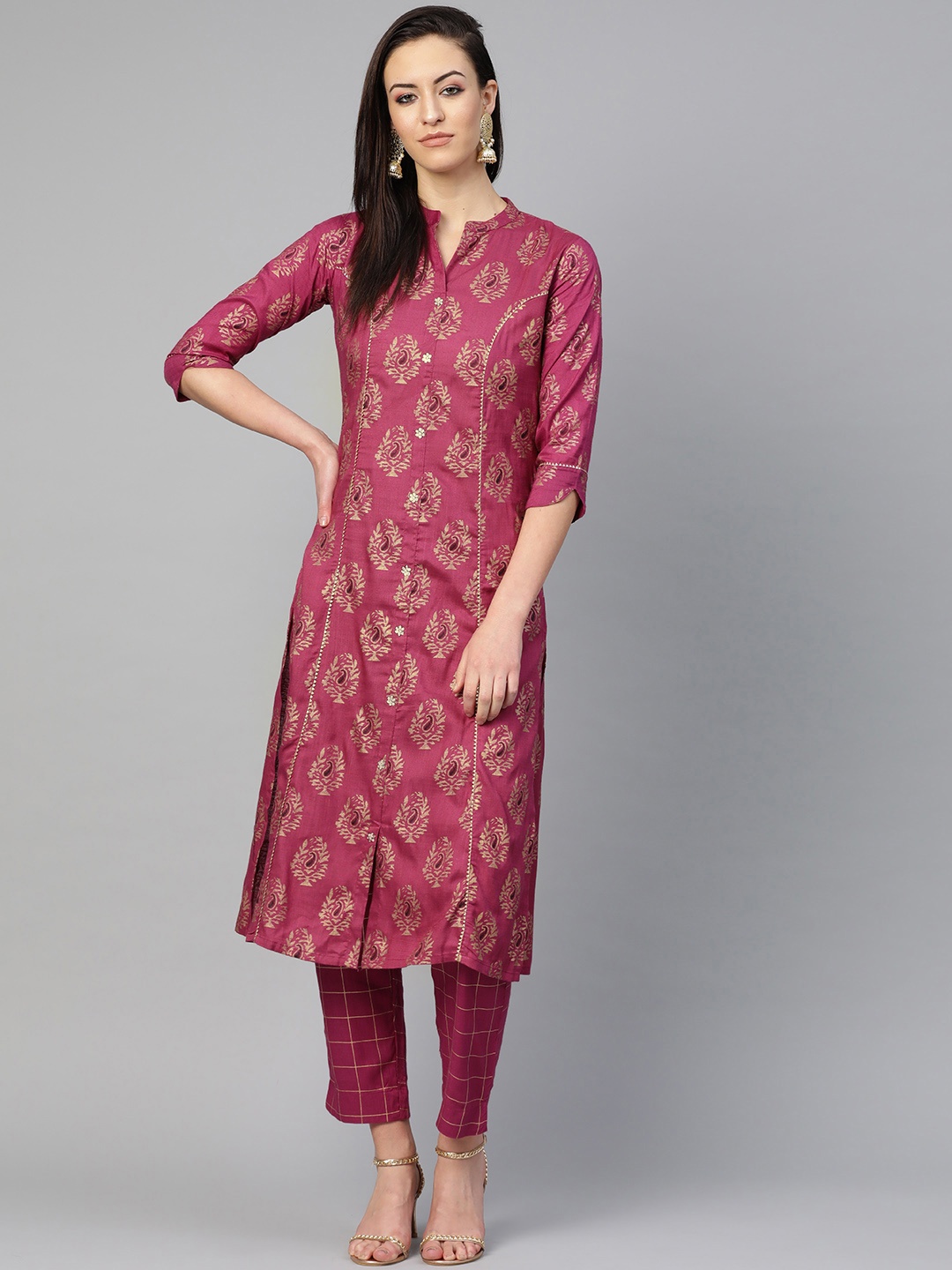 

Ishin Women Purple & Golden Foil Printed Kurta with Trousers