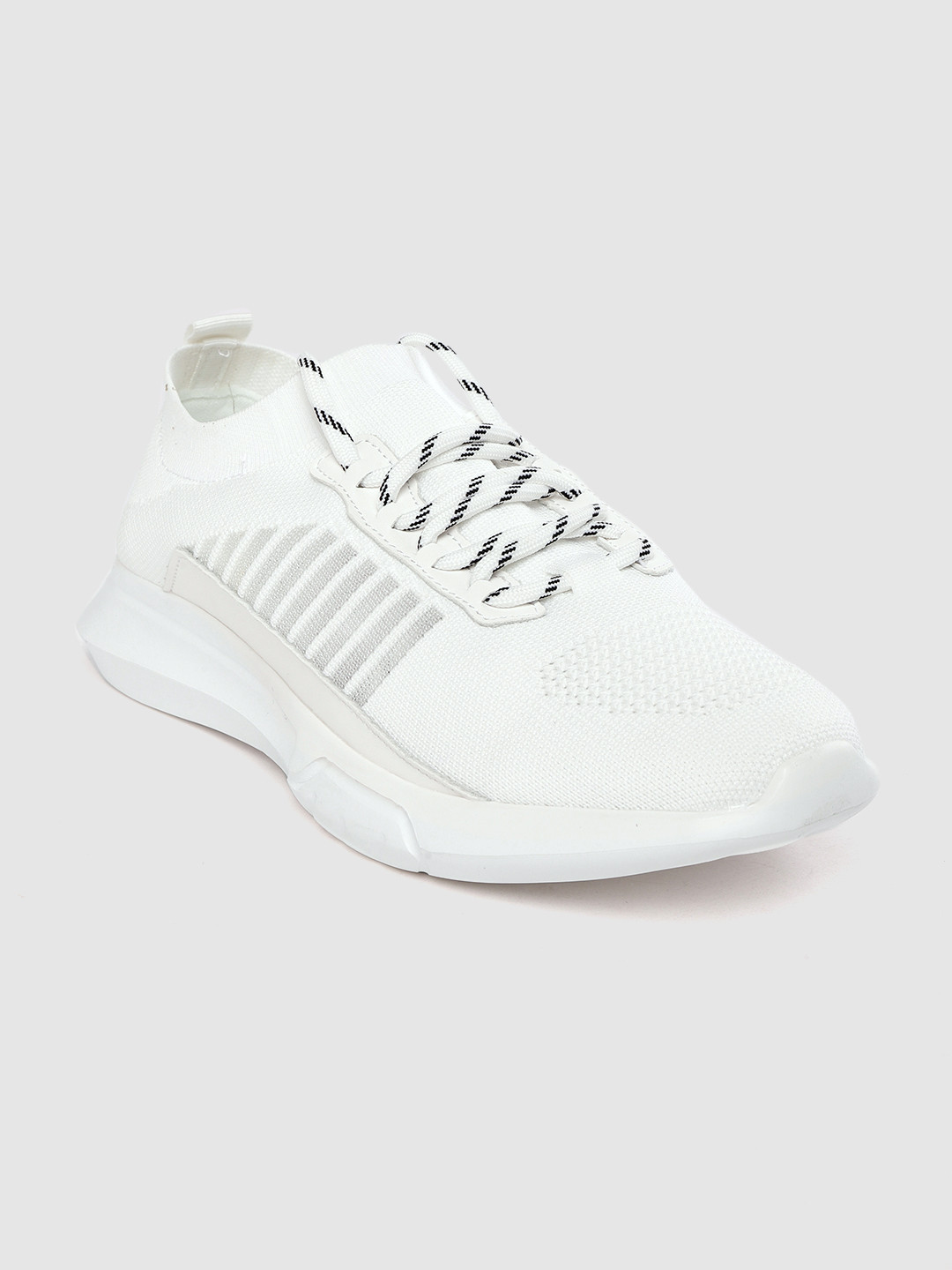 

Carlton London sports Men White Striped Running Shoes