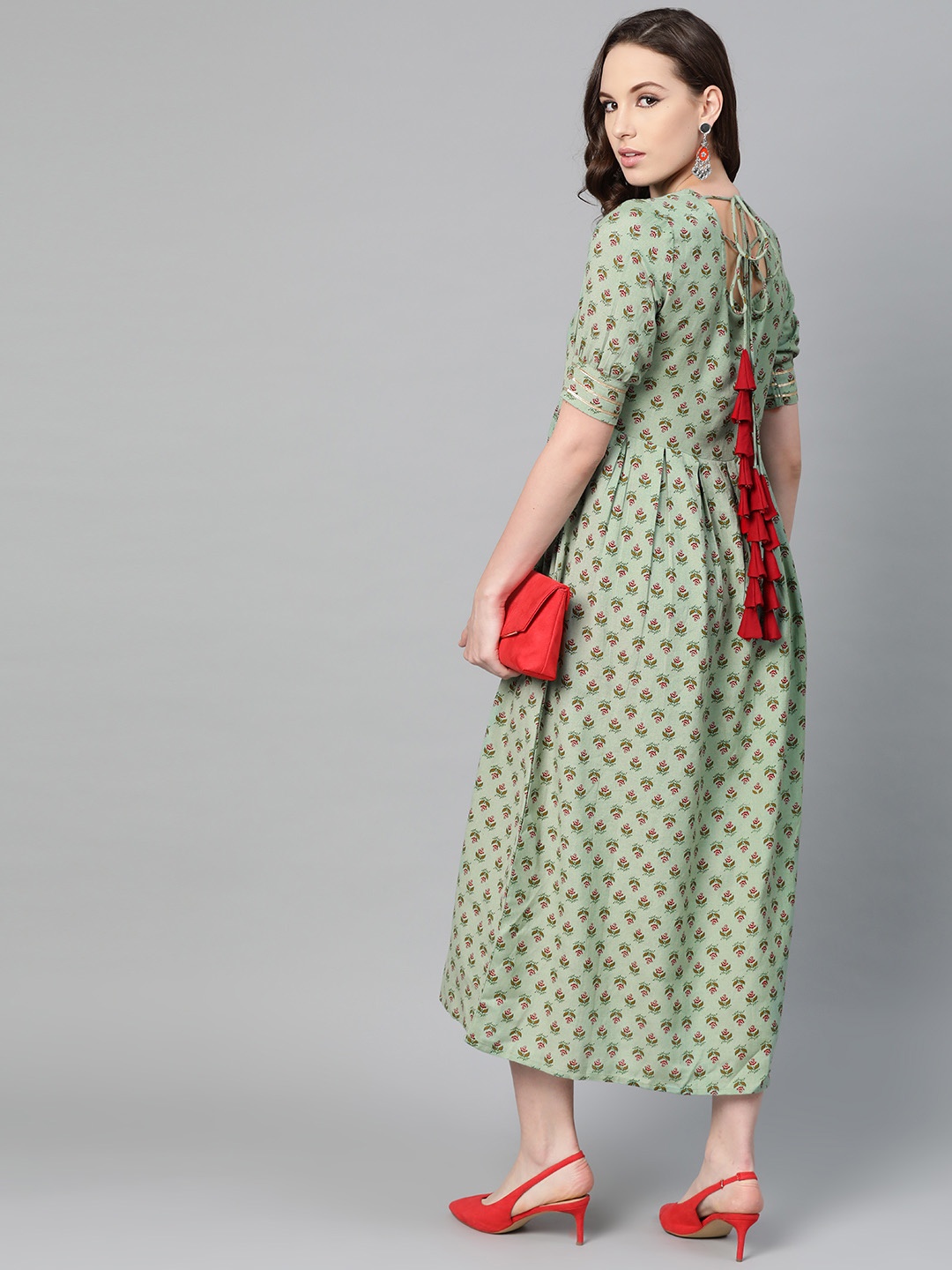 

Nayo Women Green & Red Floral Printed A-Line Dress