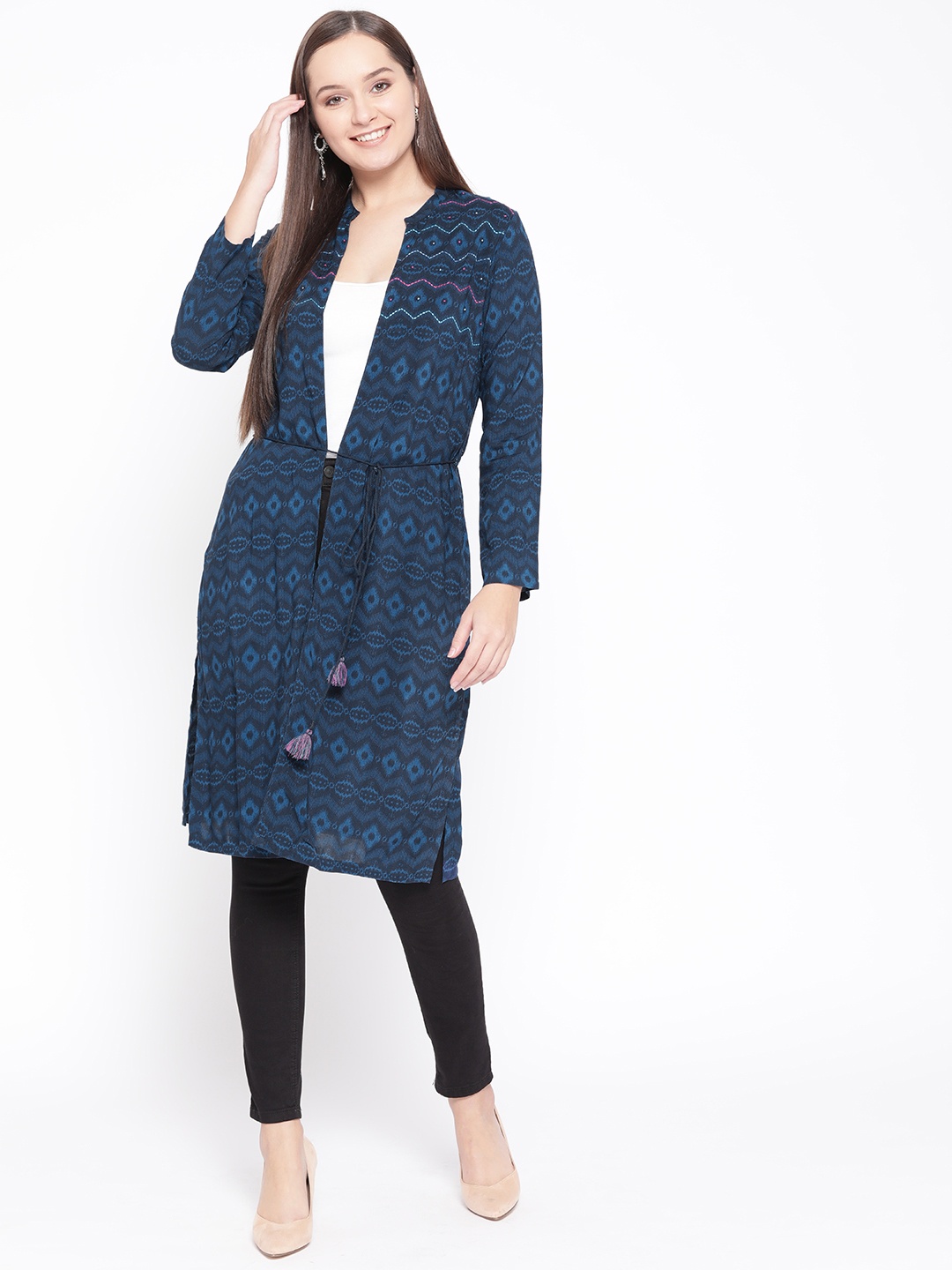 

Rangriti Women Blue Printed Tie-Up Longline Shrug