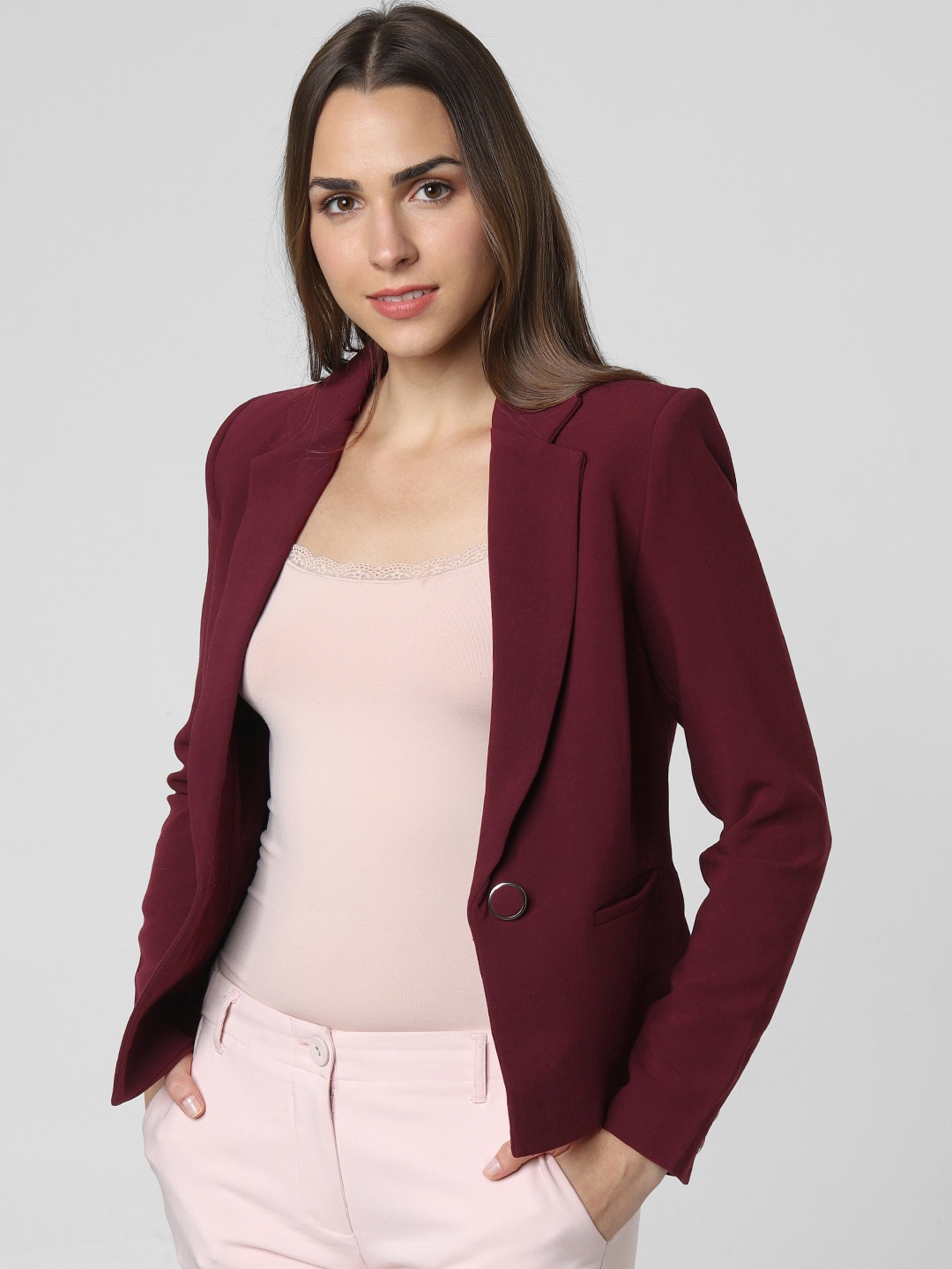 

Vero Moda Women Burgundy Solid Tailored Fit Single Breasted Casual Blazer