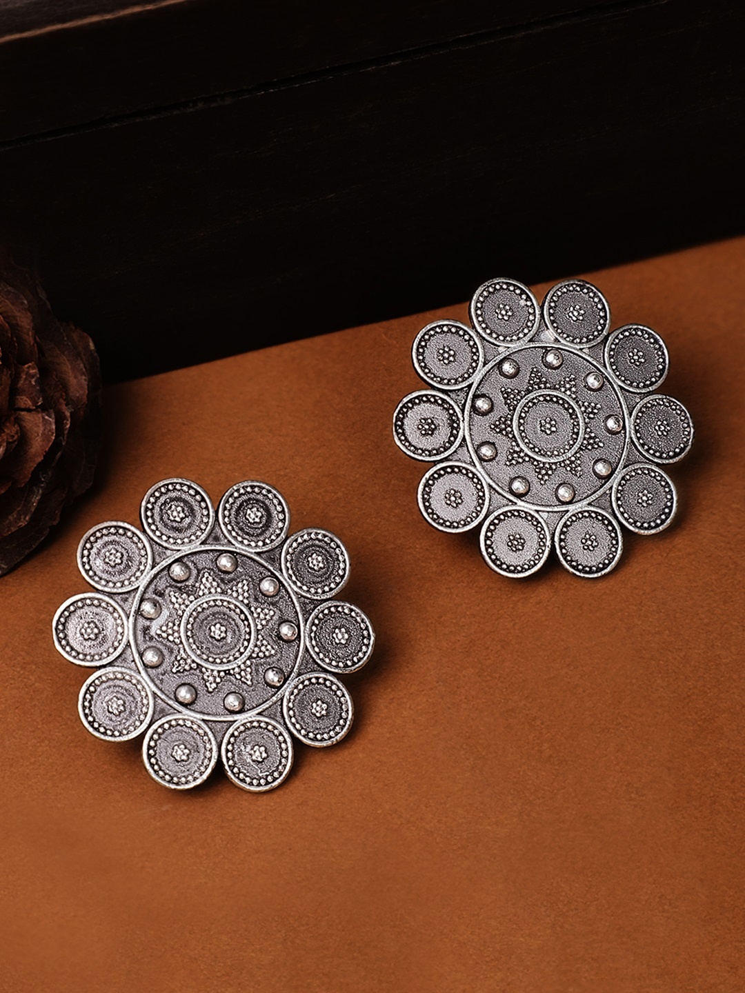 

Rubans Silver-Toned & Black Oxidised Floral Studs