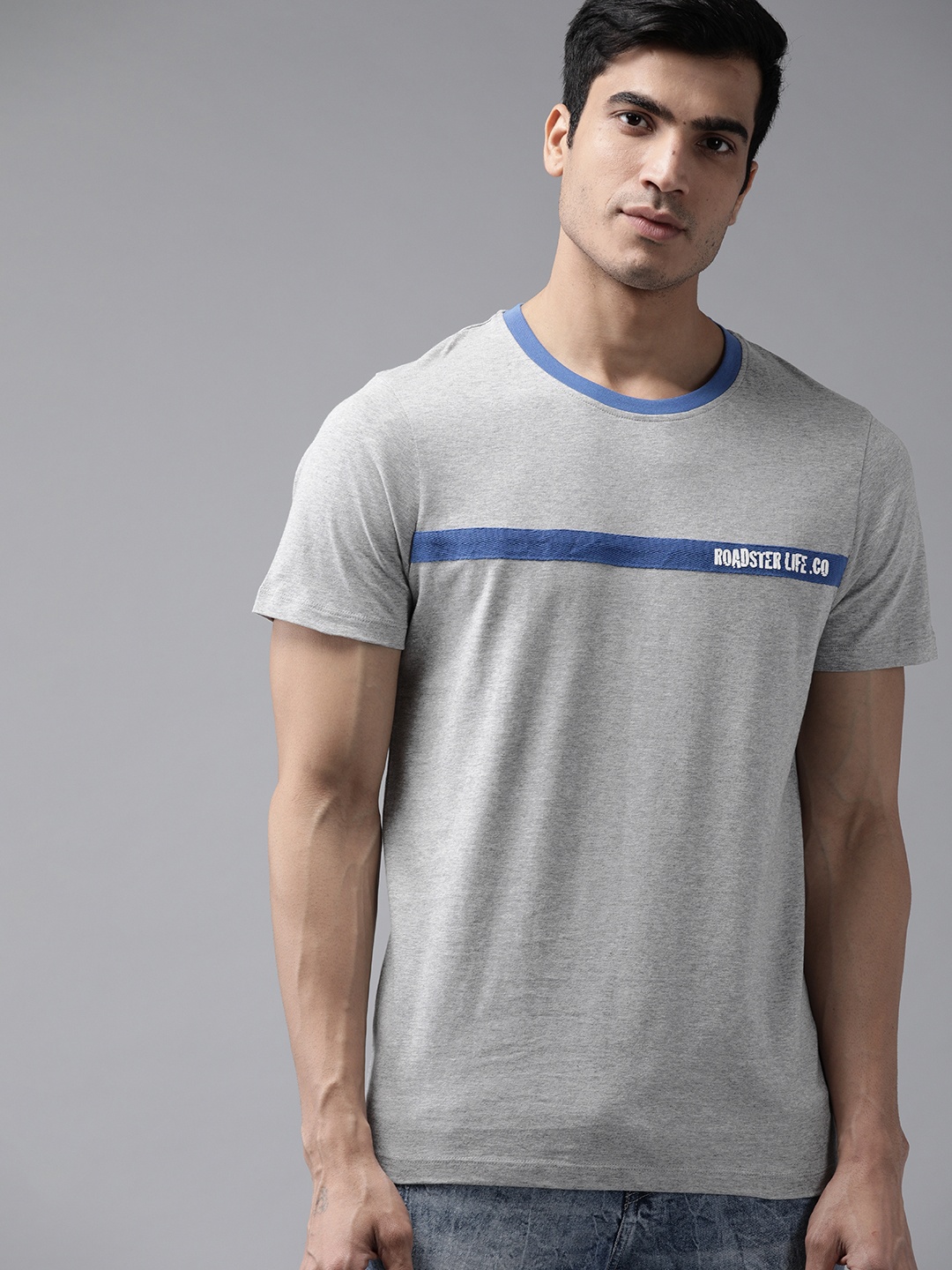 

The Roadster Lifestyle Co Men Grey Melange Solid Round Neck Taped Pure Cotton T-shirt