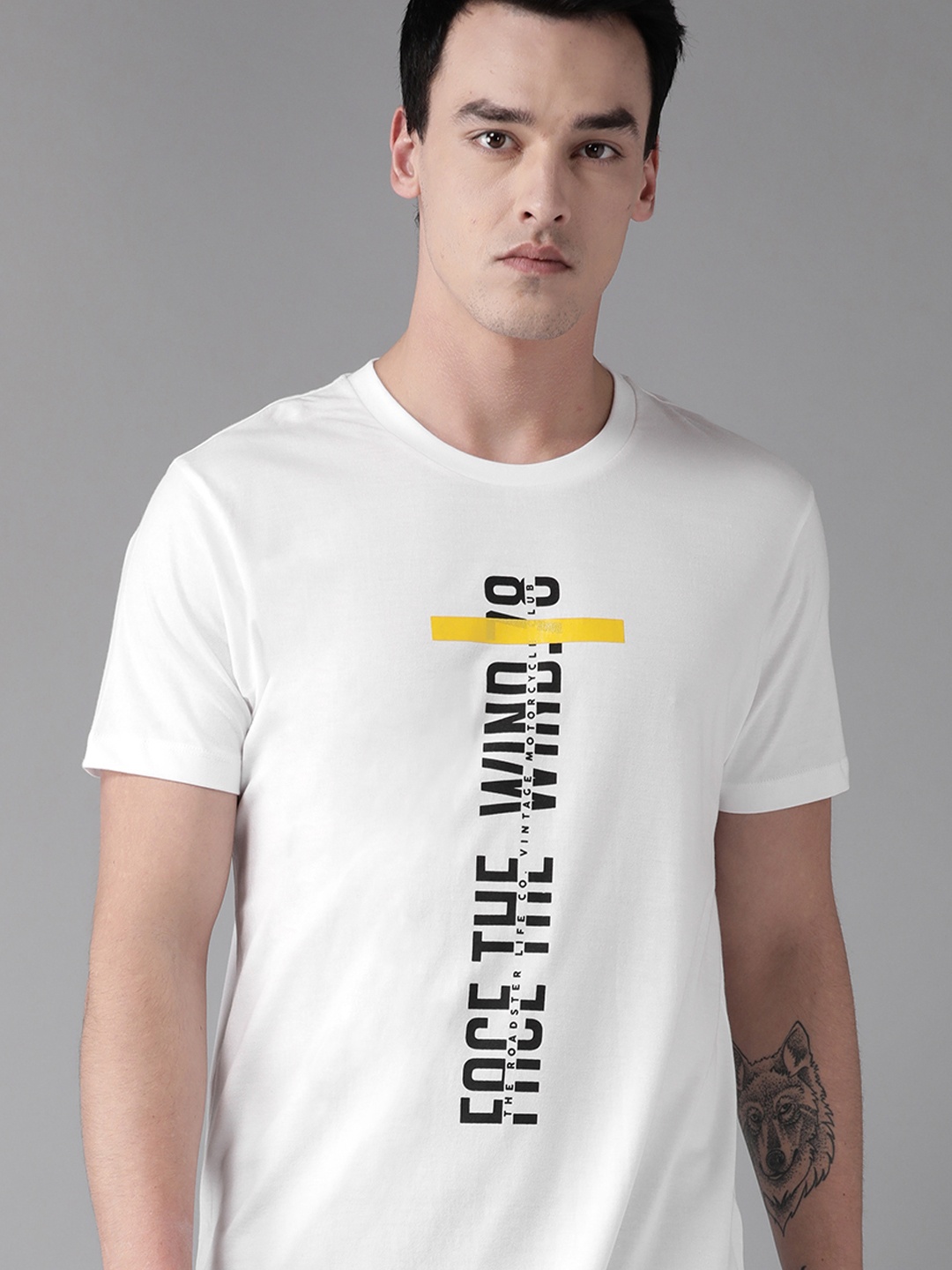 

The Roadster Lifestyle Co Men White Printed Round Neck Pure Cotton T-shirt