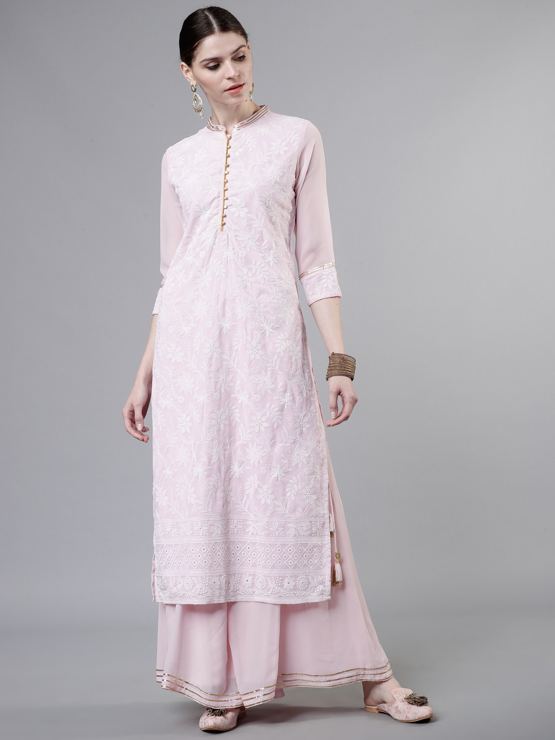 

Vishudh Women Pink Embroidered Straight Kurta
