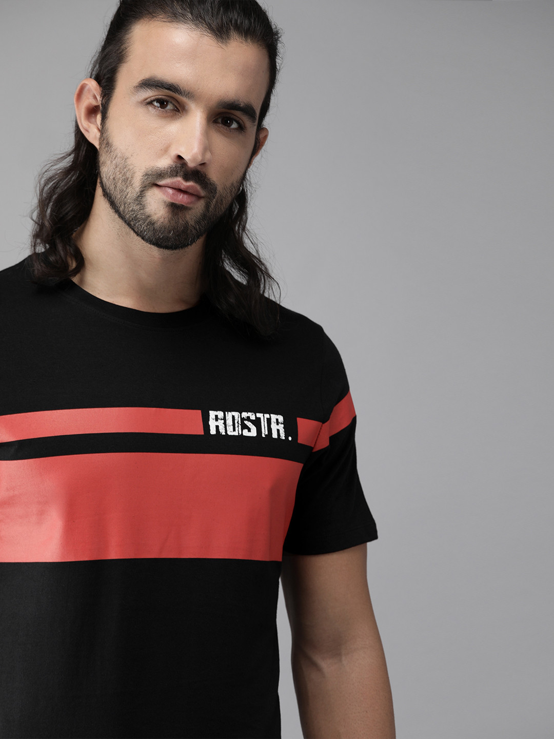 

The Roadster Lifestyle Co Men Black Red Colourblocked Round Neck Pure Cotton T-shirt