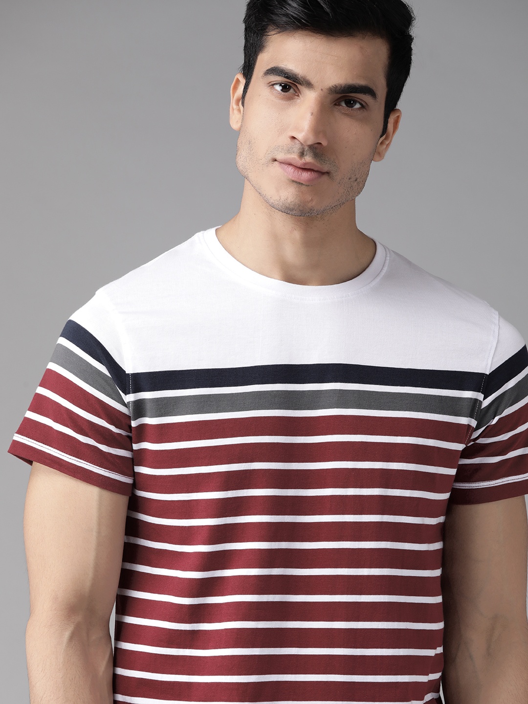 

The Roadster Lifestyle Co Men White & Maroon Striped Round Neck T-shirt