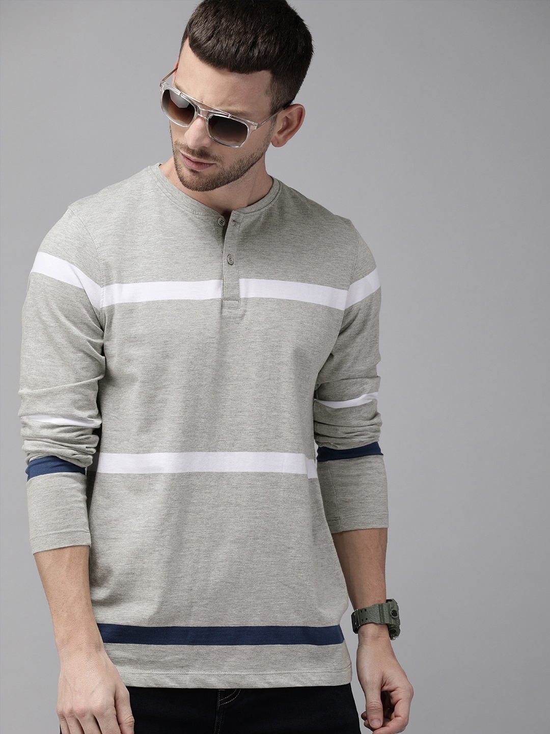 

Roadster Men Grey Melange & White Striped Mandarin Collar T-shirt