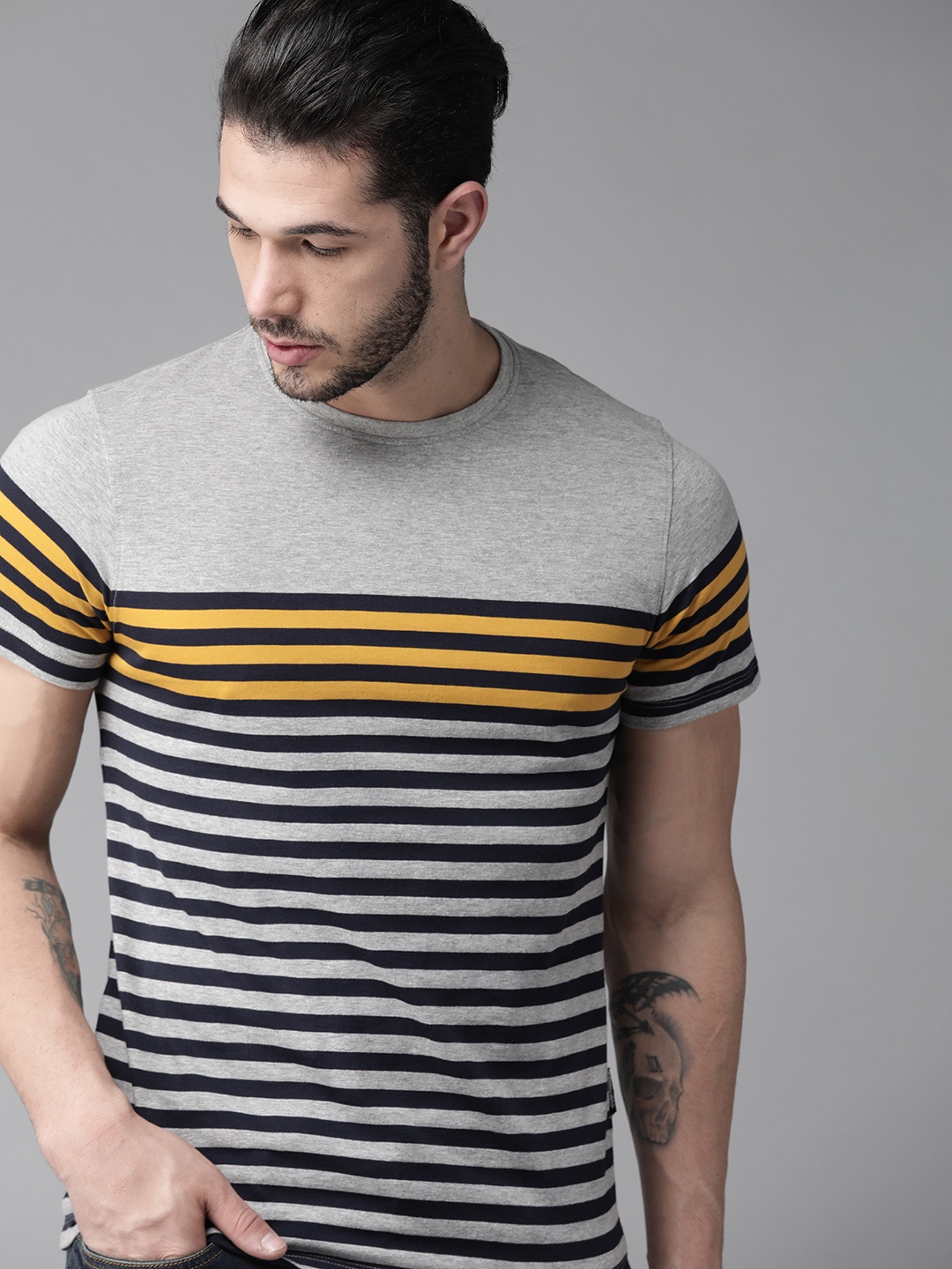 

The Roadster Lifestyle Co Men Grey Melange & Navy Blue Striped Round Neck T-shirt