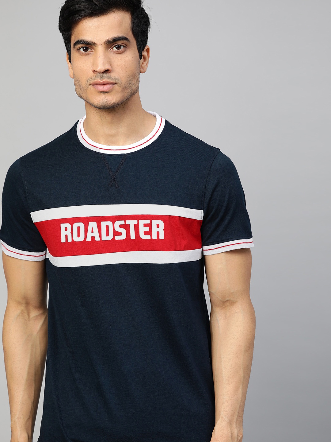 

The Roadster Lifestyle Co Men Navy Blue & Red Brand Logo Print Round Neck T-shirt