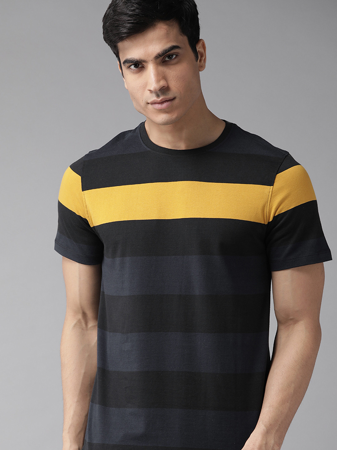 

The Roadster Lifestyle Co Men Navy Blue & Black Striped Round Neck T-shirt