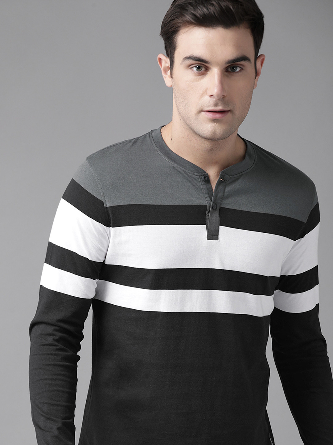 

The Roadster Lifestyle Co Men Black & White Striped Henley Neck T-shirt