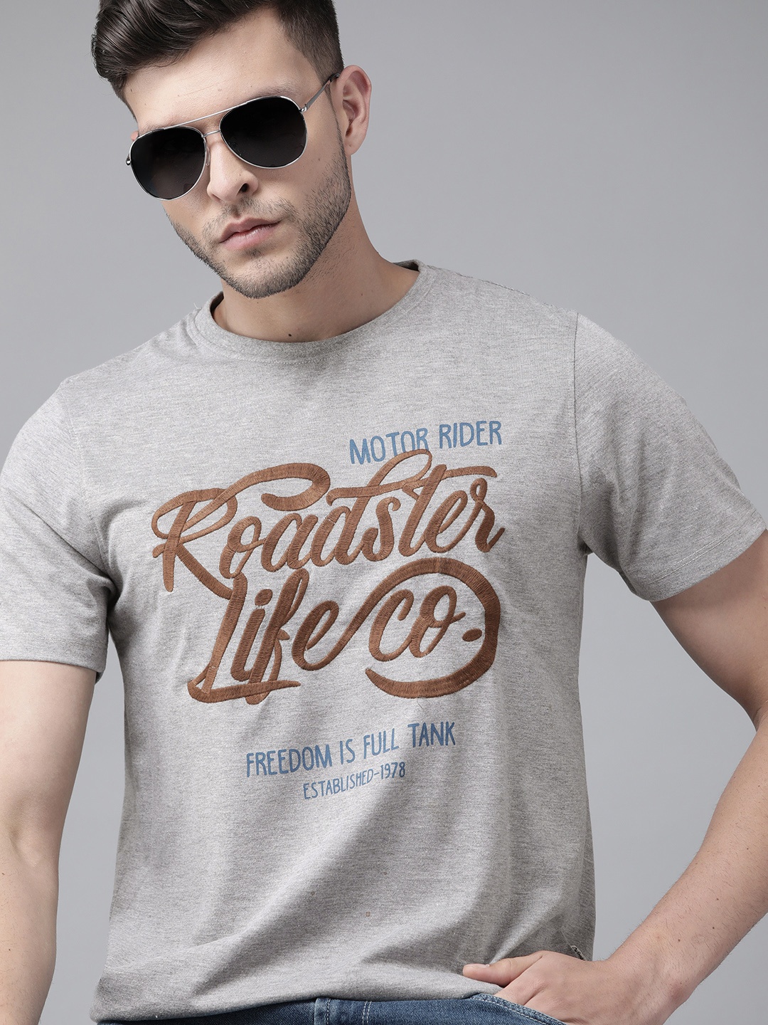 

Roadster Men Grey Melange & Brown Brand Logo Embroidered T-shirt