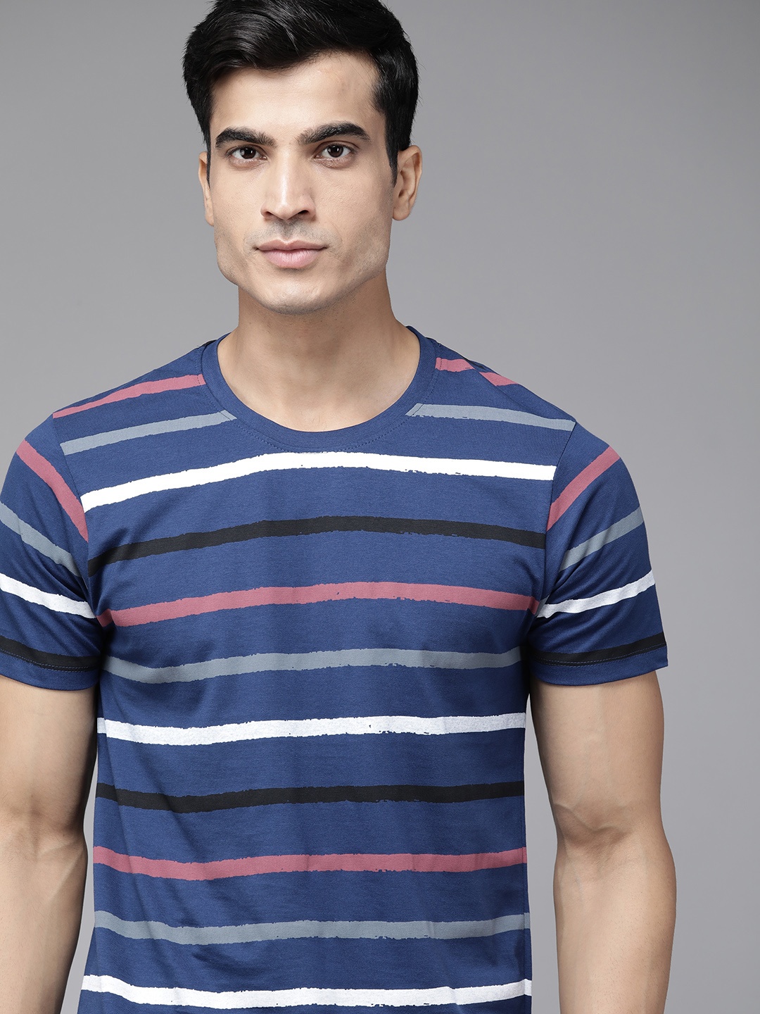 

The Roadster Lifestyle Co Men Blue Pink Pure Cotton Striped Pure Cotton T-shirt