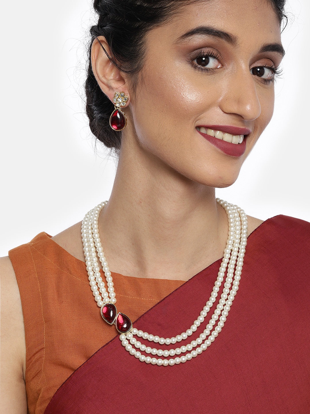 

Zaveri Pearls Gold Plated Ethnic Elegant Layered Pearls Jewellery Set