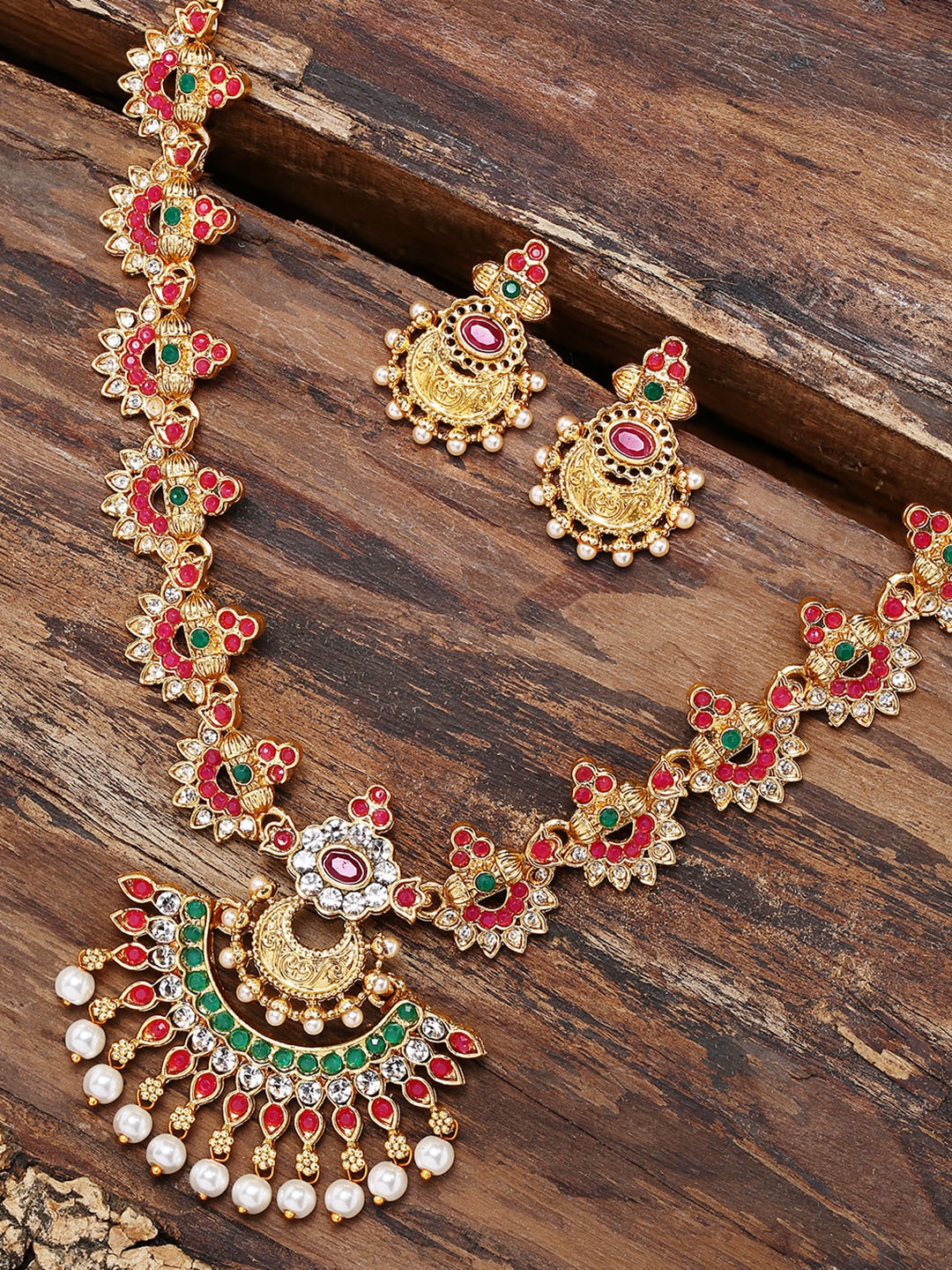 

Zaveri Pearls Red & Green Gold-Plated Studded Jewellery Set