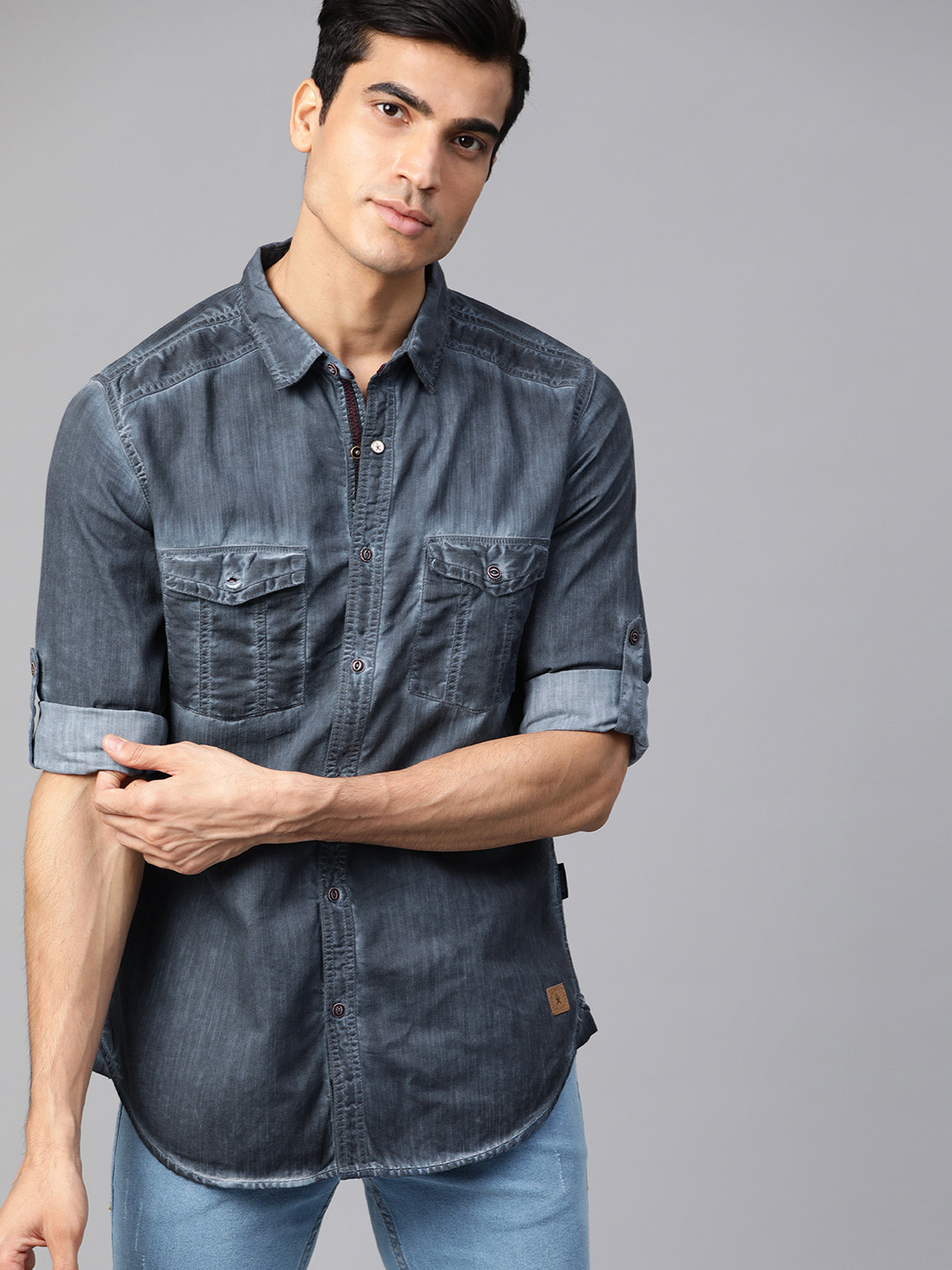 

The Roadster Lifestyle Co Men Navy Blue Regular Fit Faded Casual Slub Shirt