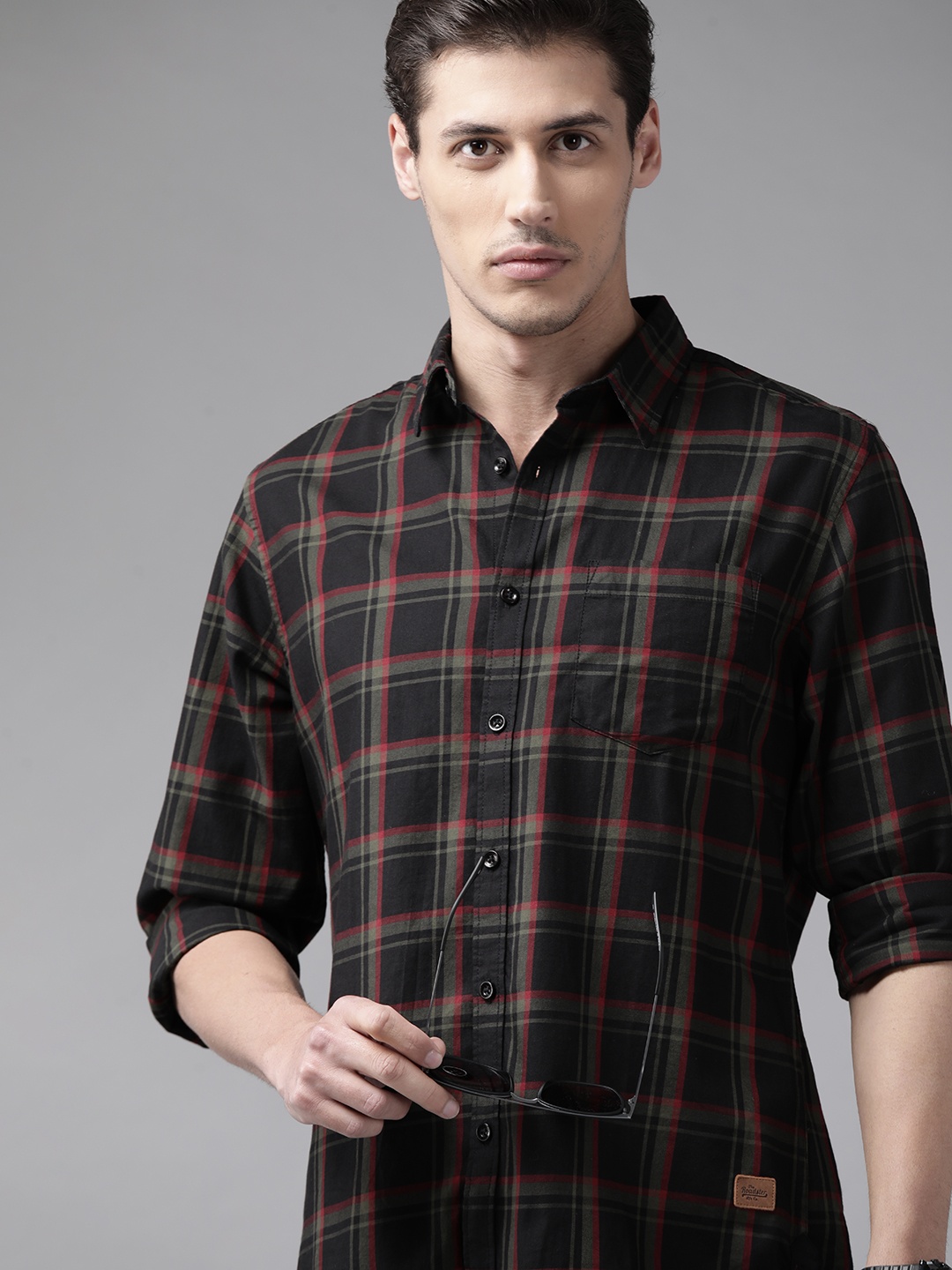 

The Roadster Lifestyle Co Men Black & Olive Green Tartan Checks Checked Cotton Sustainable Casual Shirt