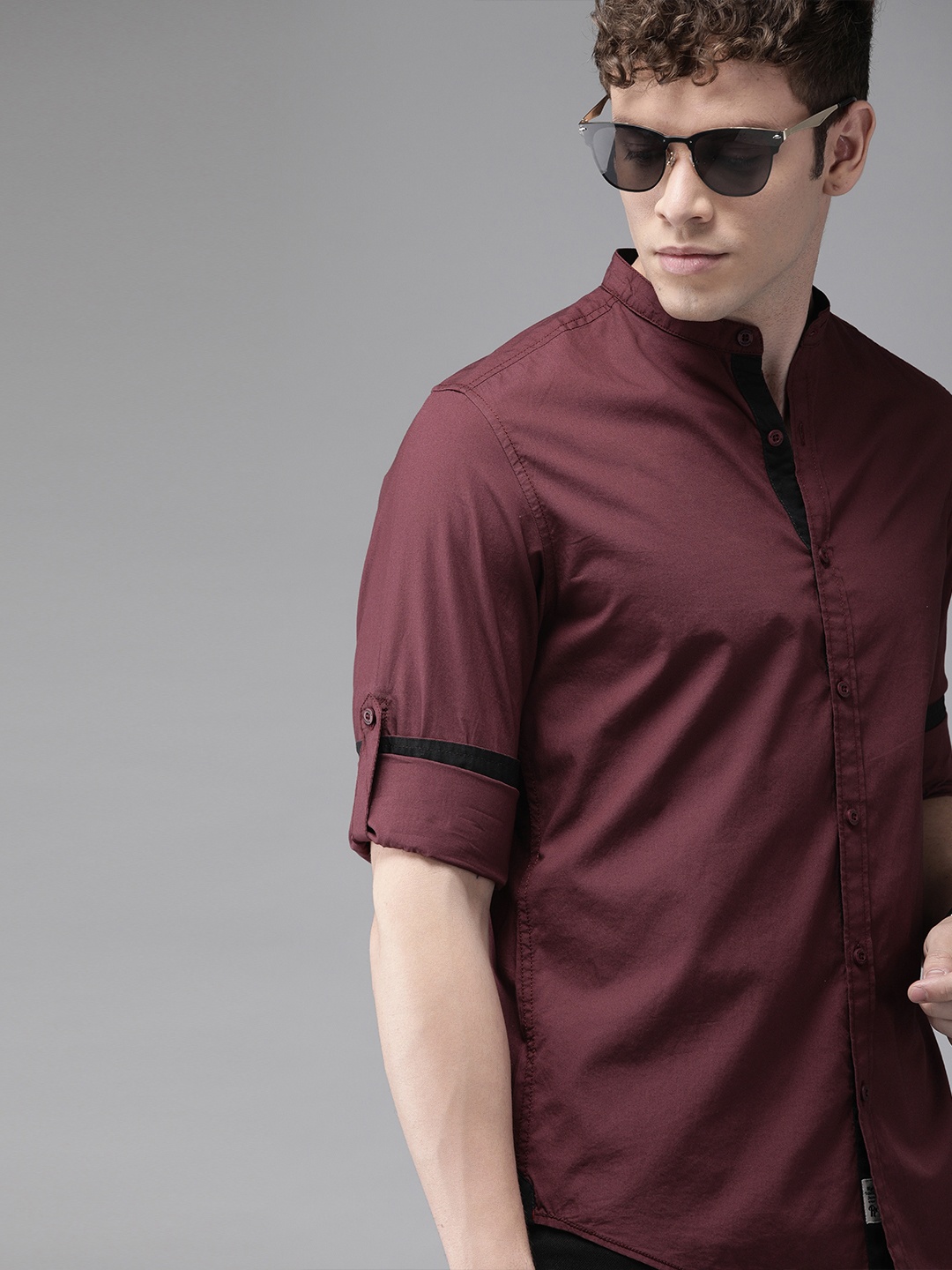 

Roadster Men Burgundy Regular Fit Solid Sustainable Casual Shirt