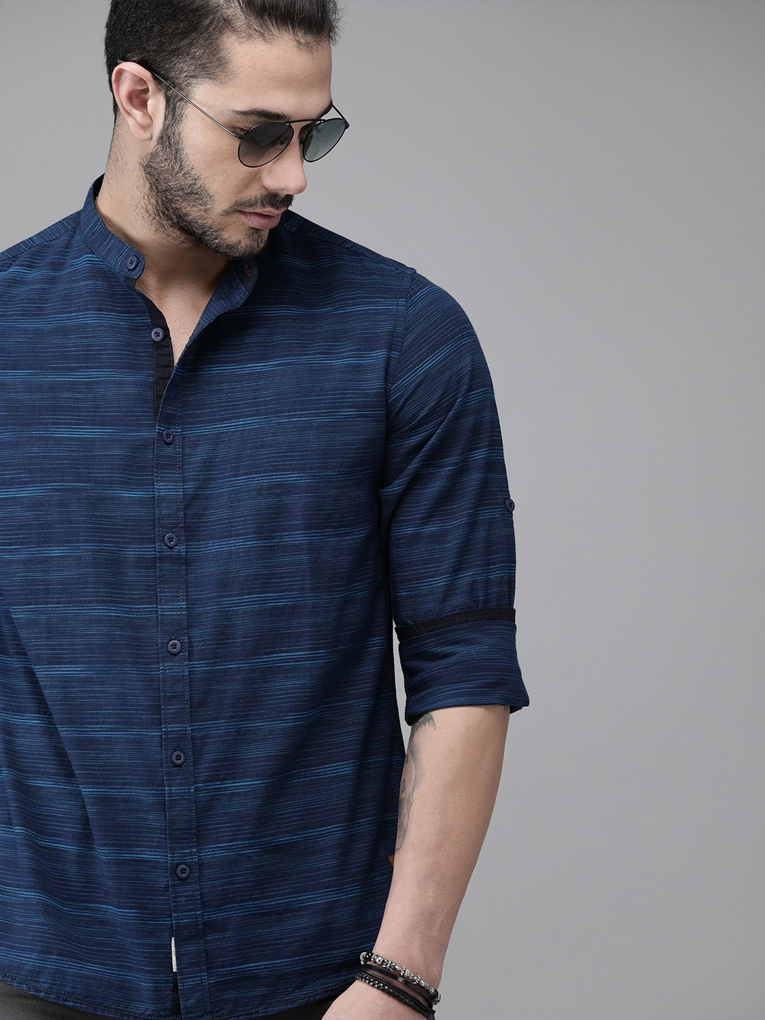 

Roadster Men Navy Blue Striped Pure Cotton Casual Shirt