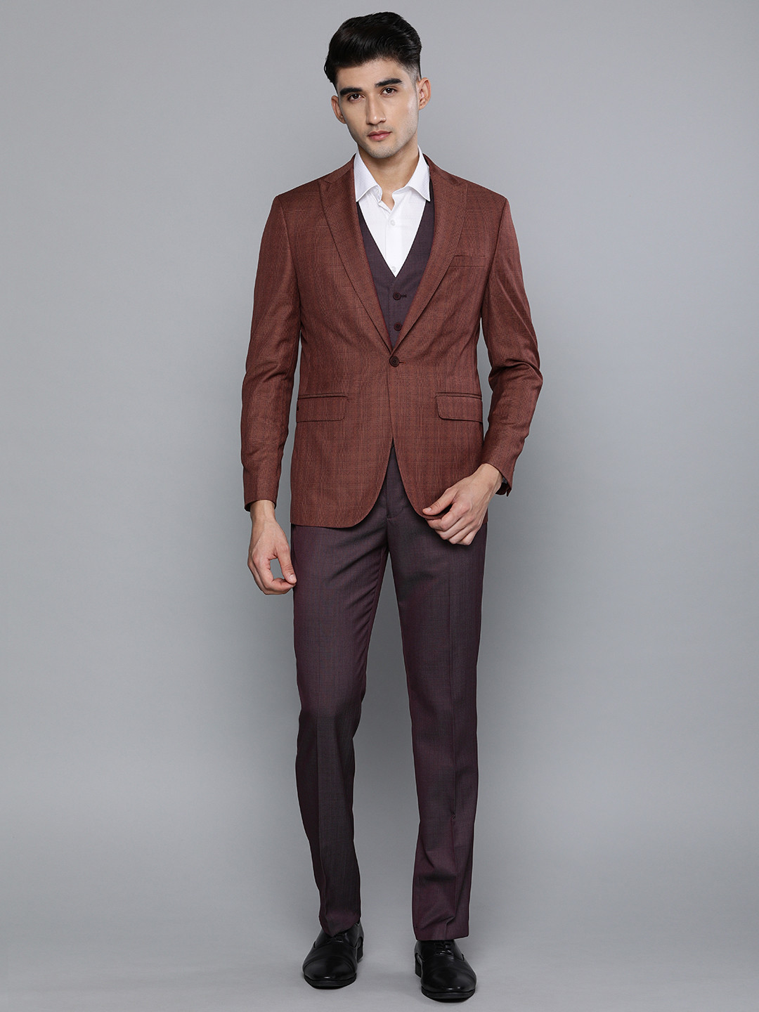 

Louis Philippe Men Brown Checked Slim Fit Single-Breasted Party Suit